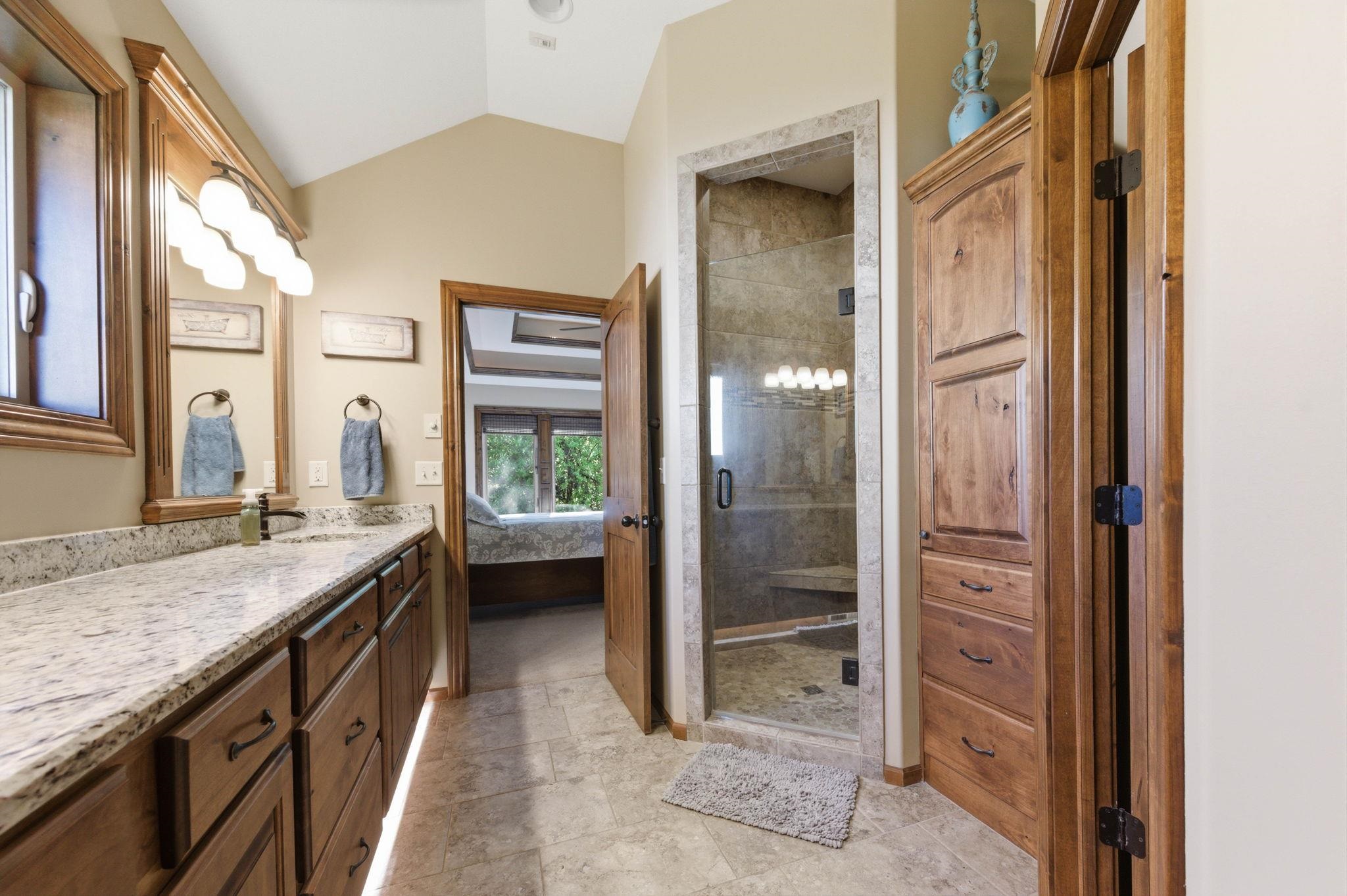 214 N City View Circle Wichita KS 67235
