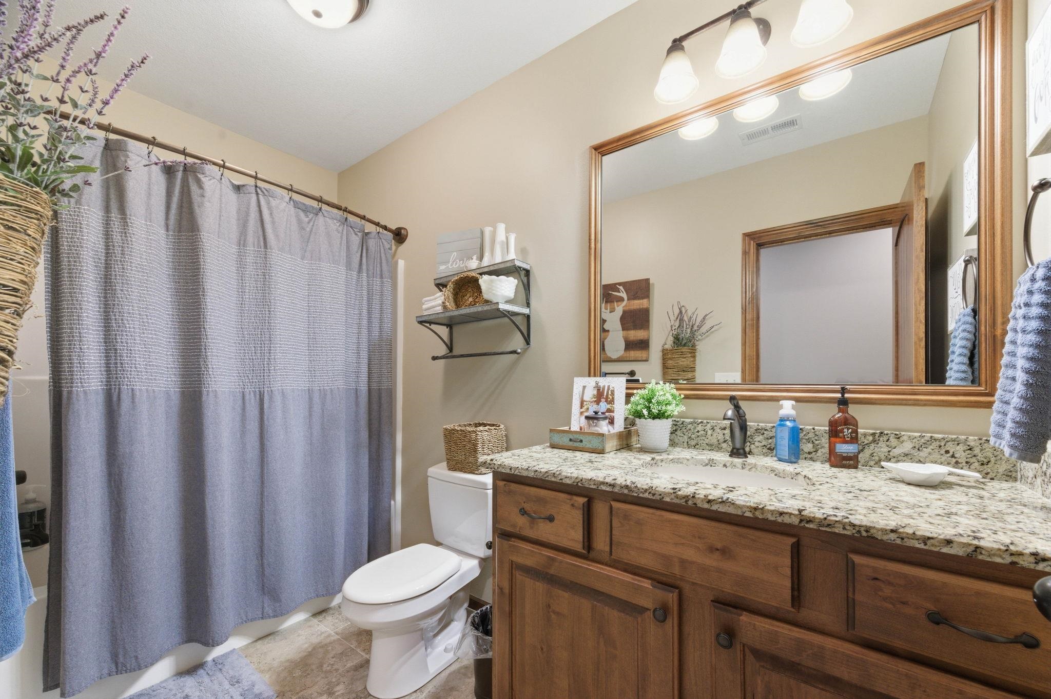 214 N City View Circle Wichita KS 67235