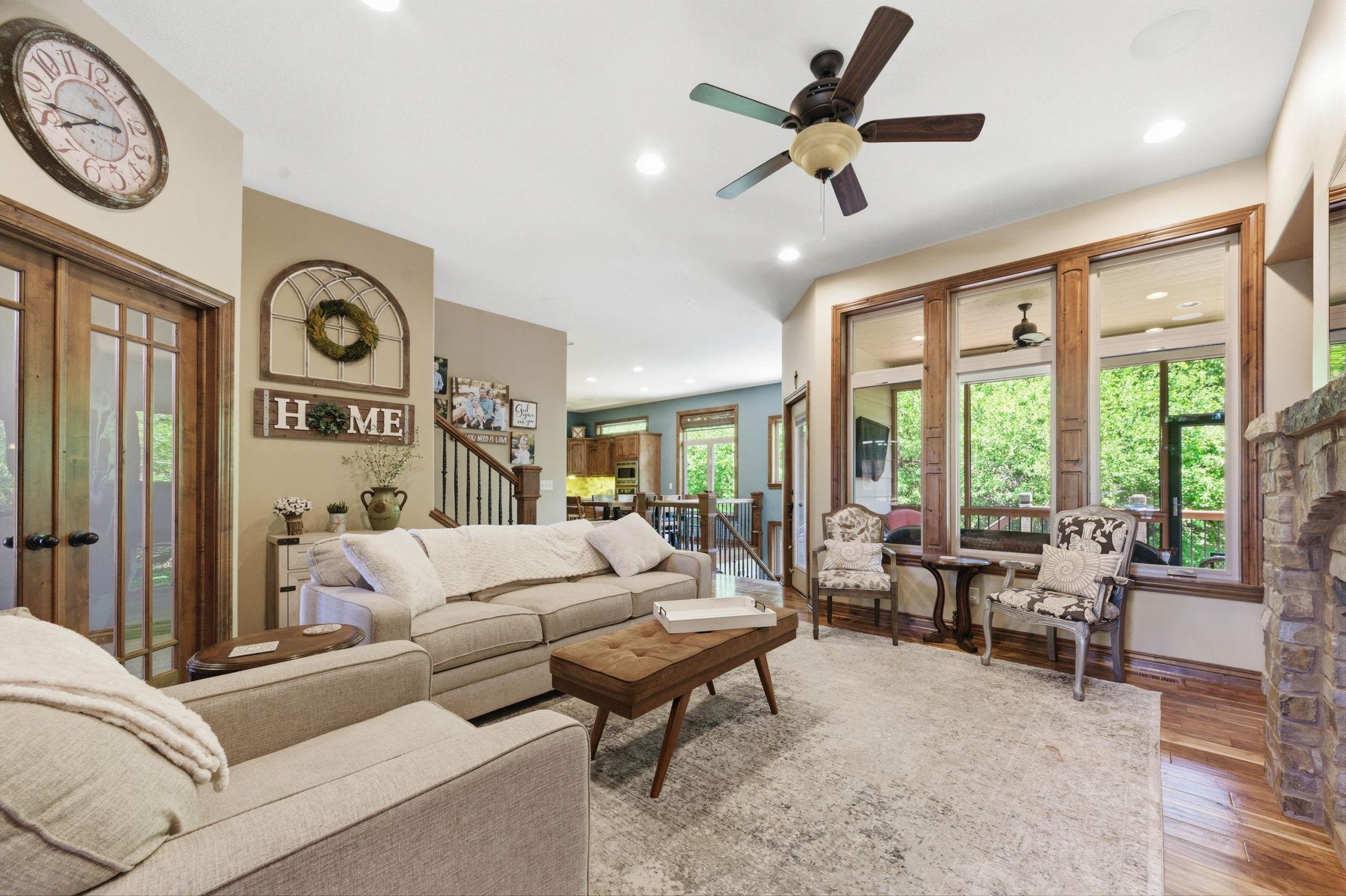 214 N City View Circle Wichita KS 67235