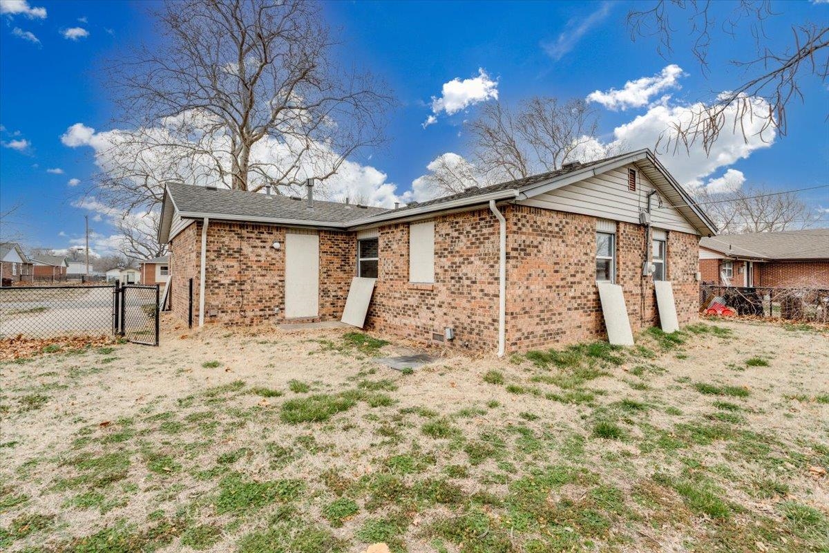 1521 E Catalina Street Wichita KS 67216