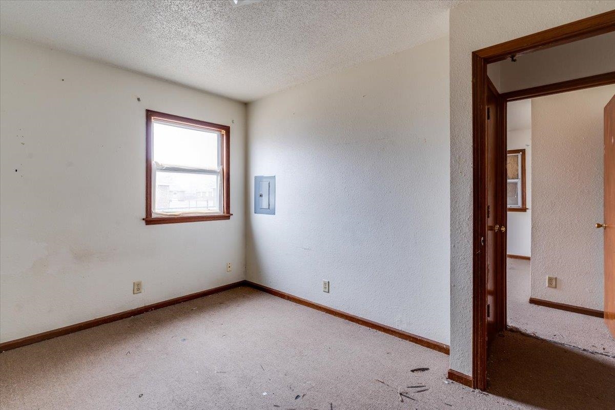 1521 E Catalina Street Wichita KS 67216