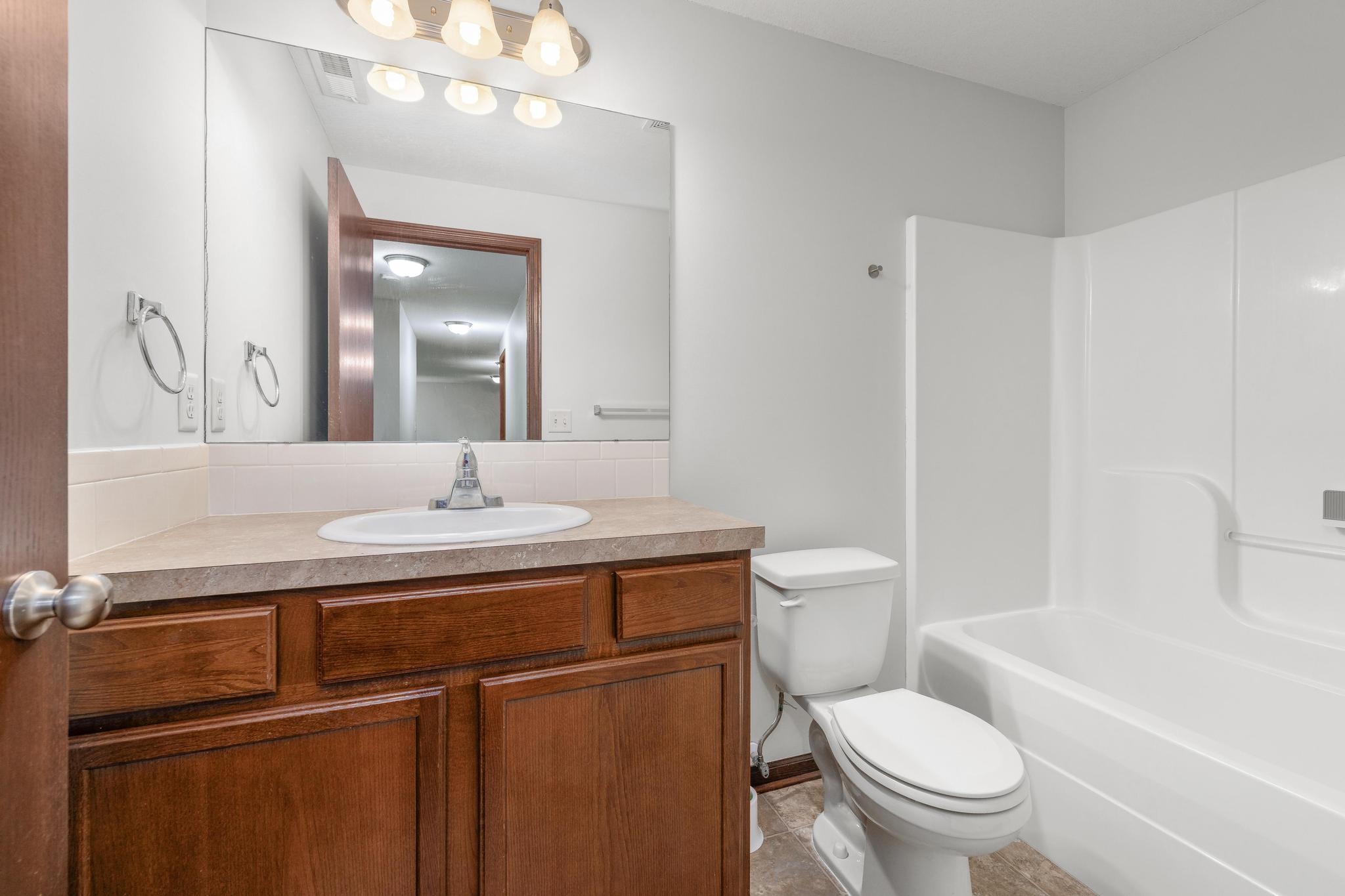 5042 N Marblefalls Wichita KS 67219