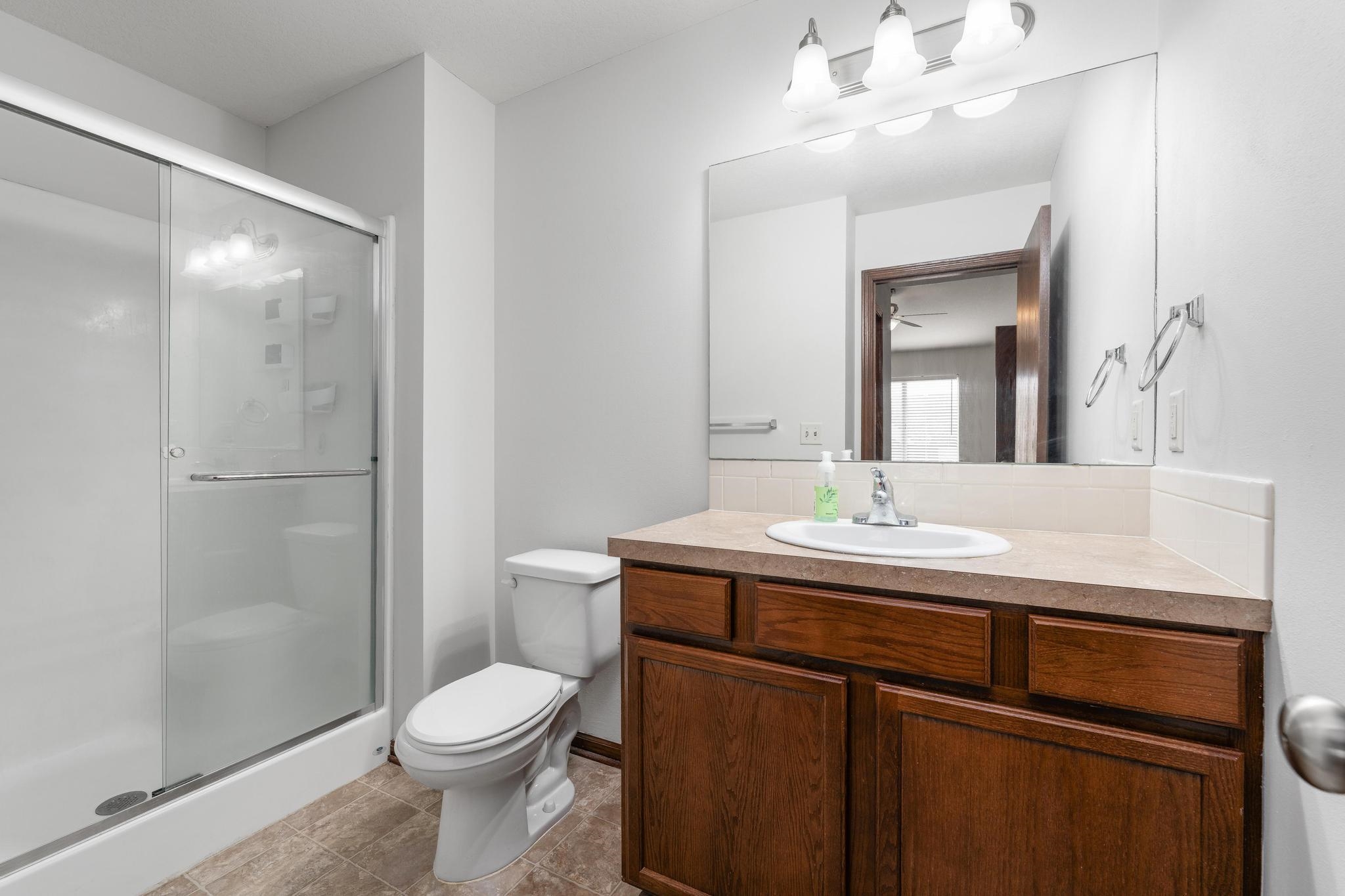 5042 N Marblefalls Wichita KS 67219