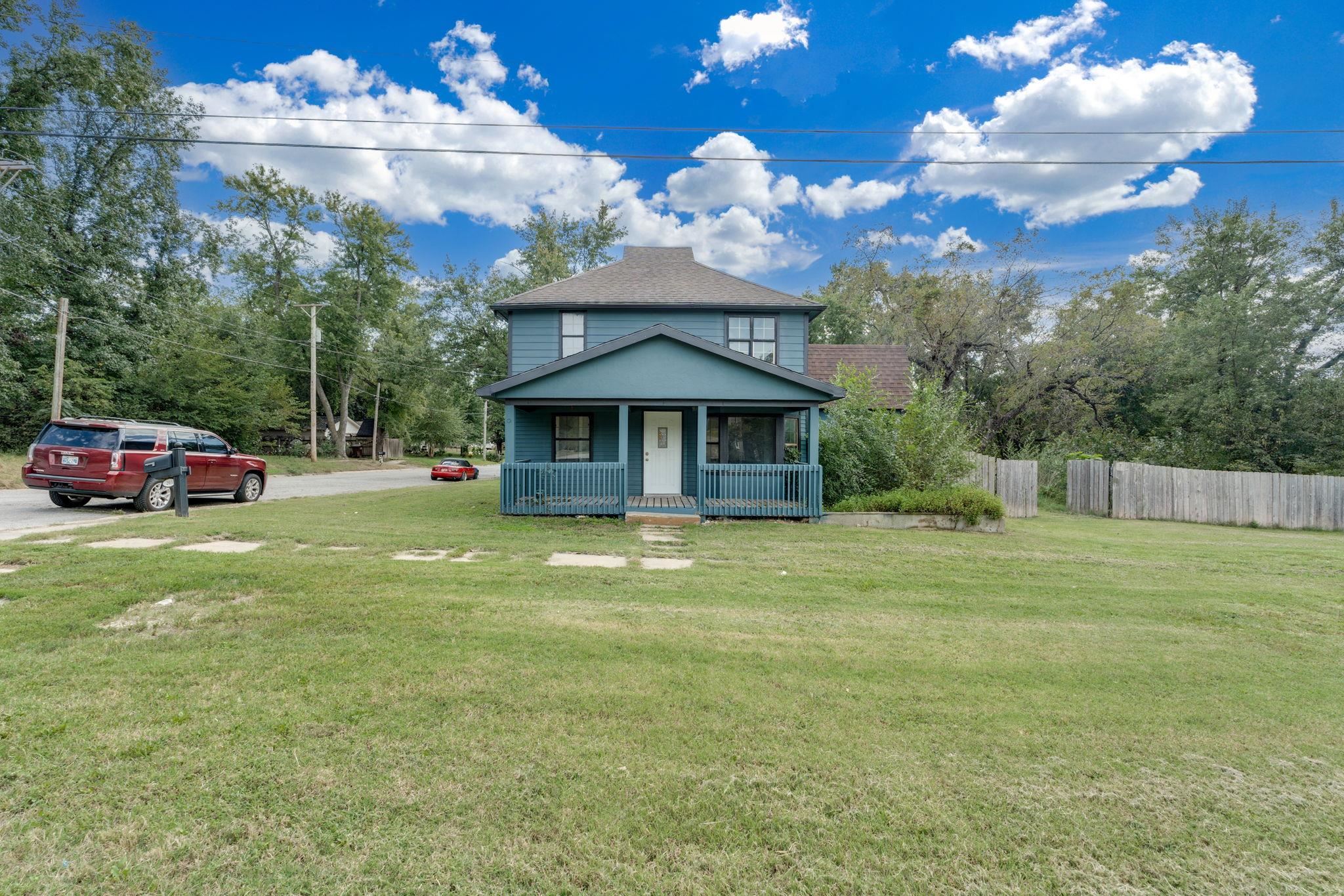 203 W Bridge Street Mulvane KS 67110
