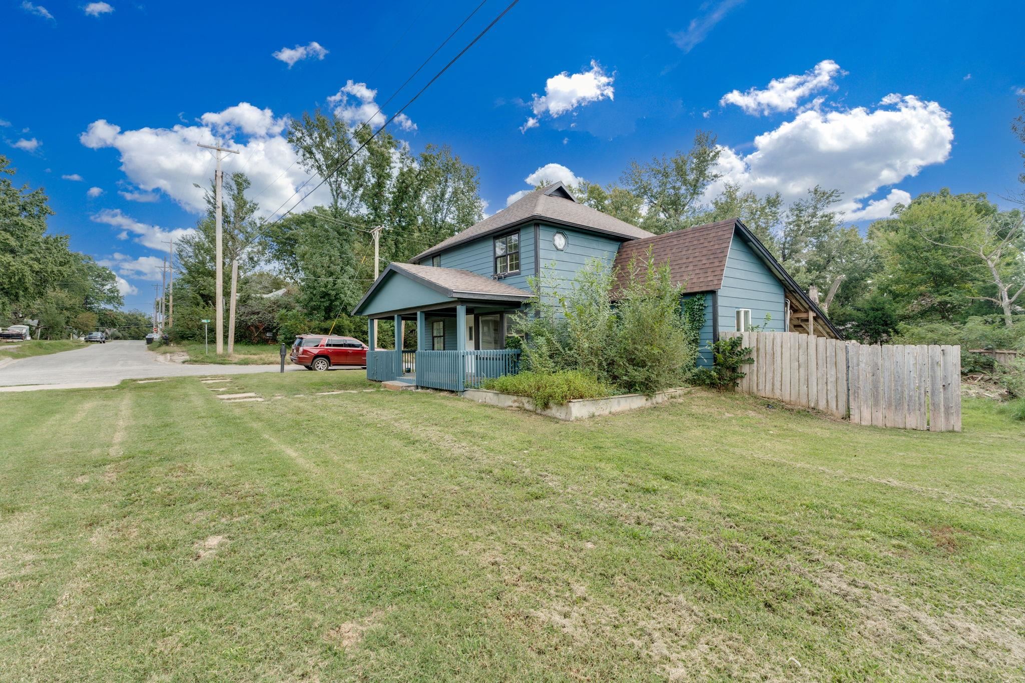 203 W Bridge Street Mulvane KS 67110