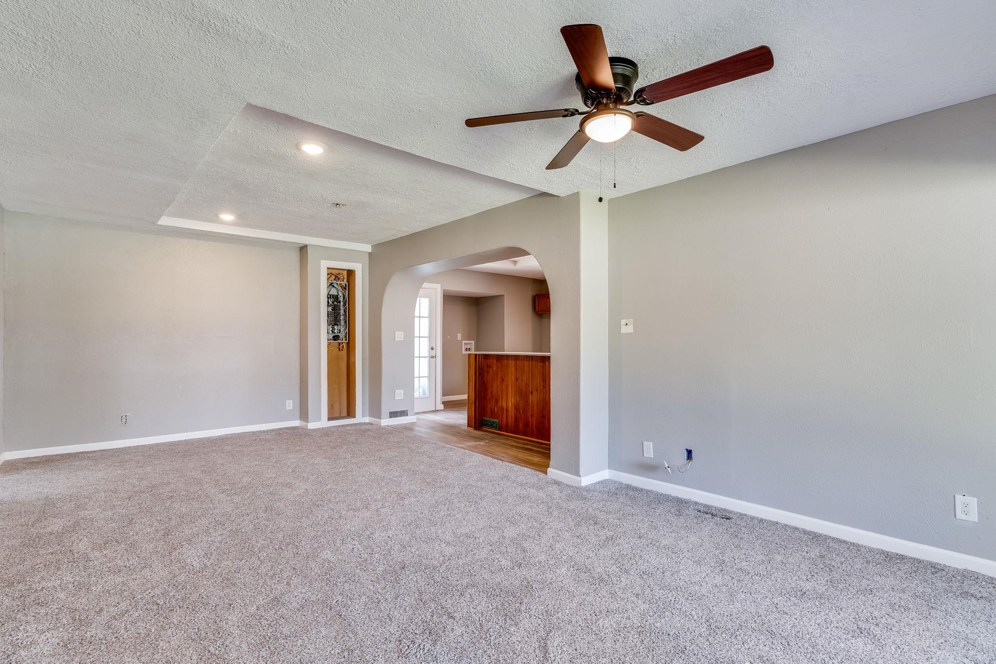 203 W Bridge Street Mulvane KS 67110