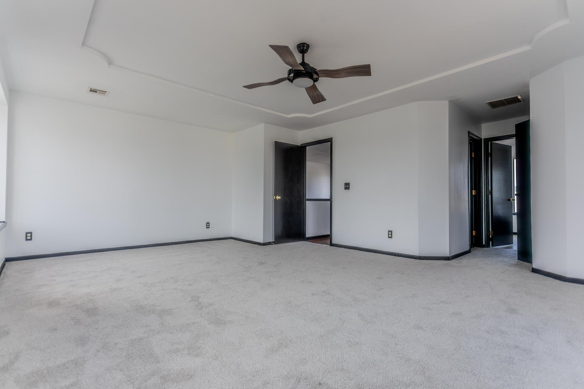 2301 S Stoneybrook Street Wichita KS 67207