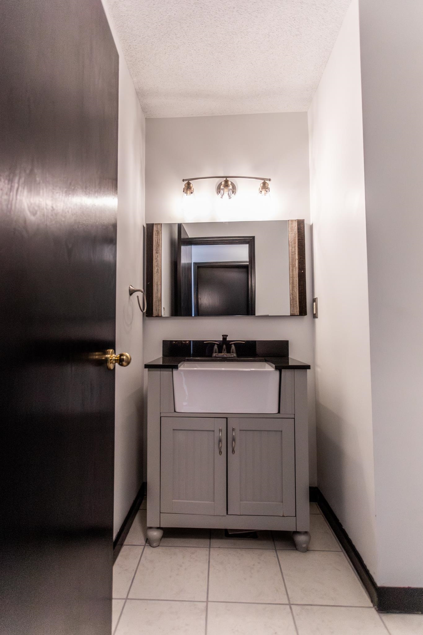 2301 S Stoneybrook Street Wichita KS 67207