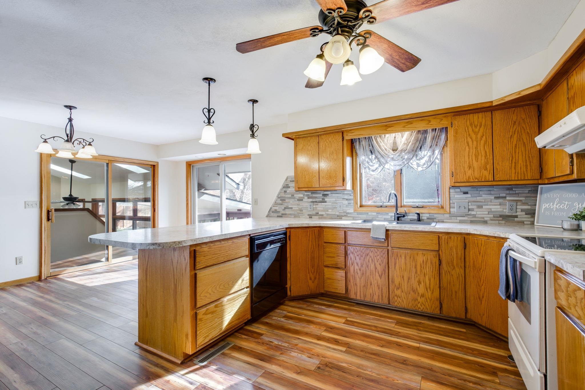 1413 E Cresthill Road Derby KS 67037-2172