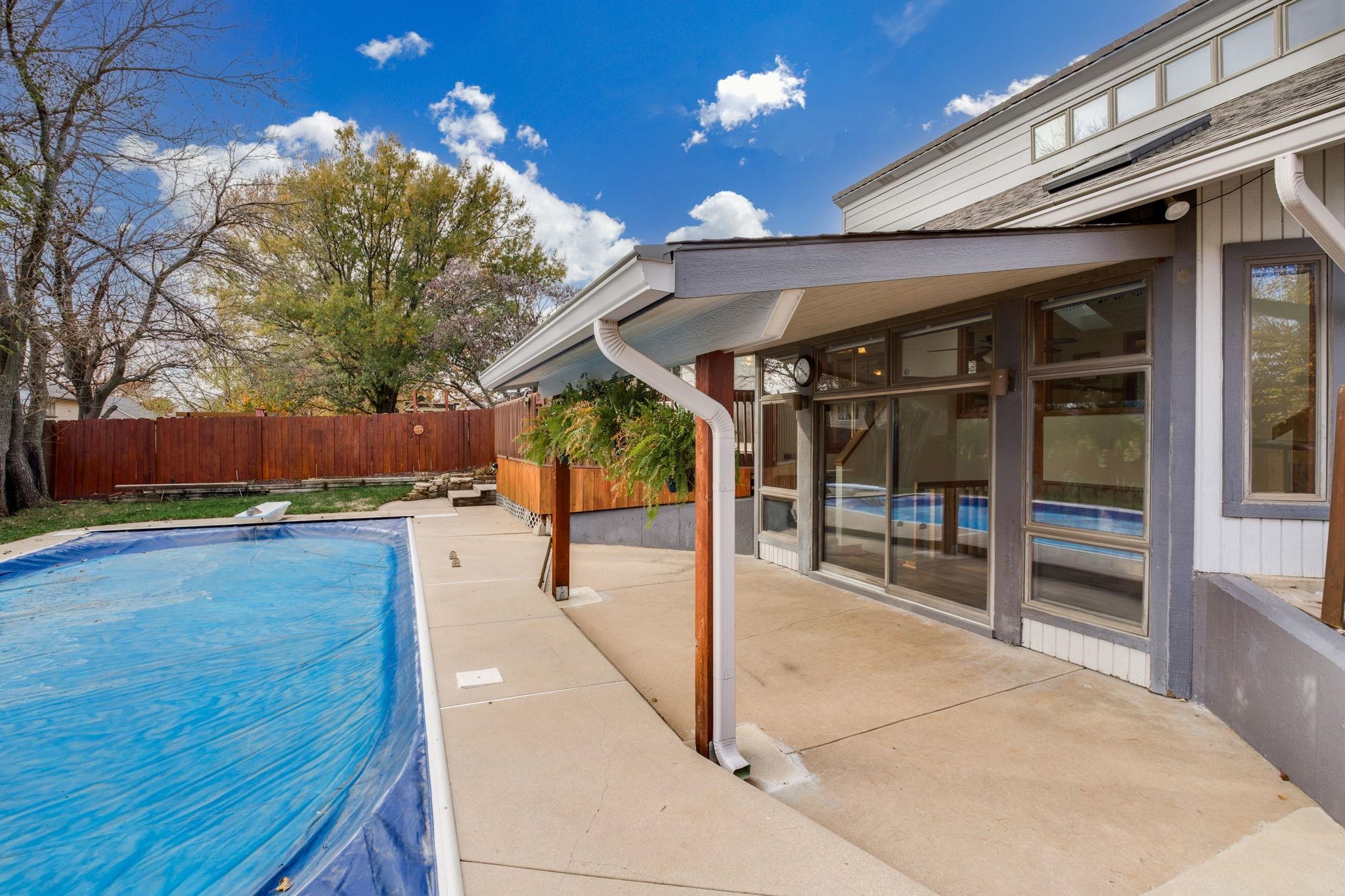 1413 E Cresthill Road Derby KS 67037-2172