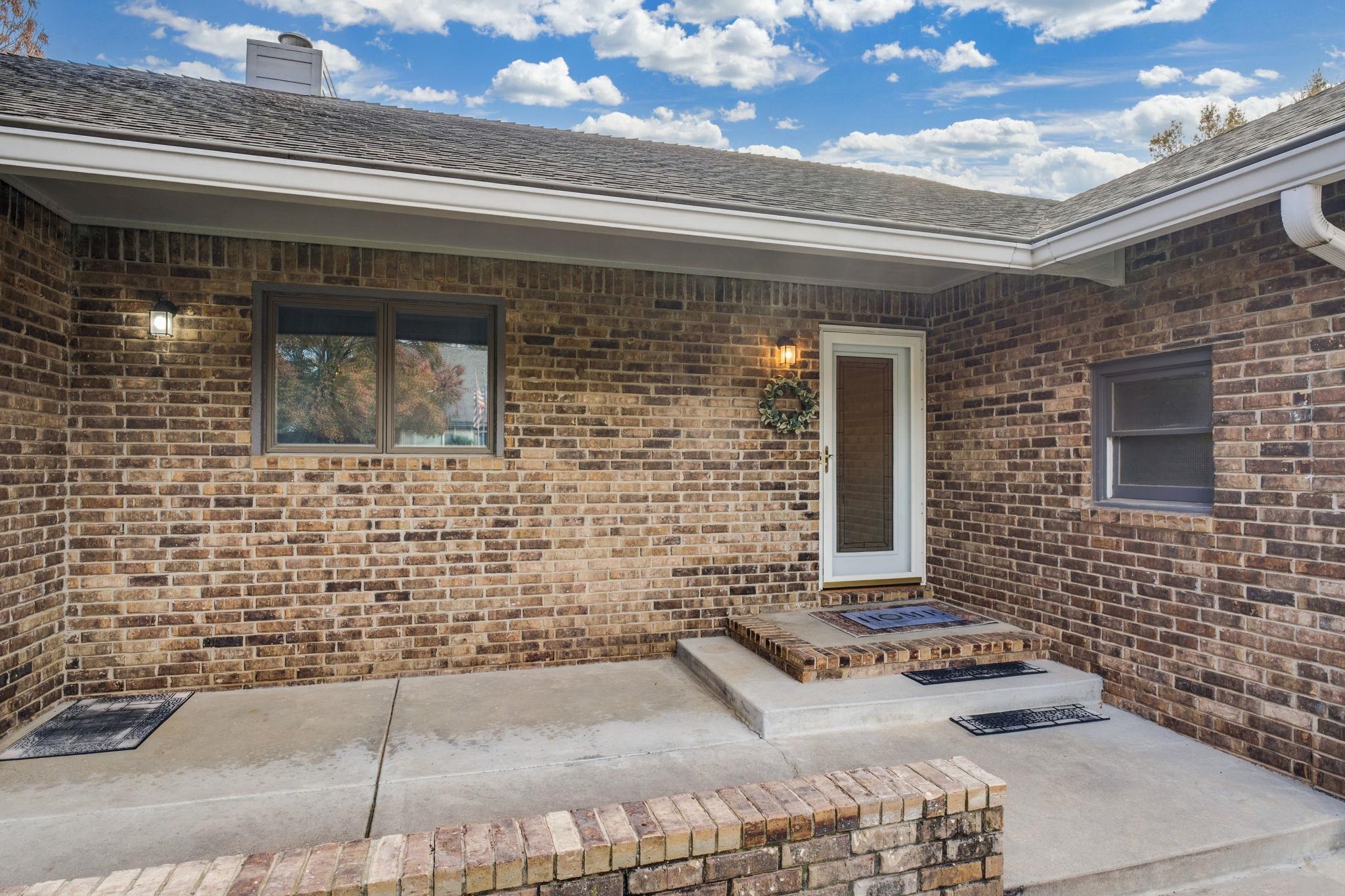 1413 E Cresthill Road Derby KS 67037-2172