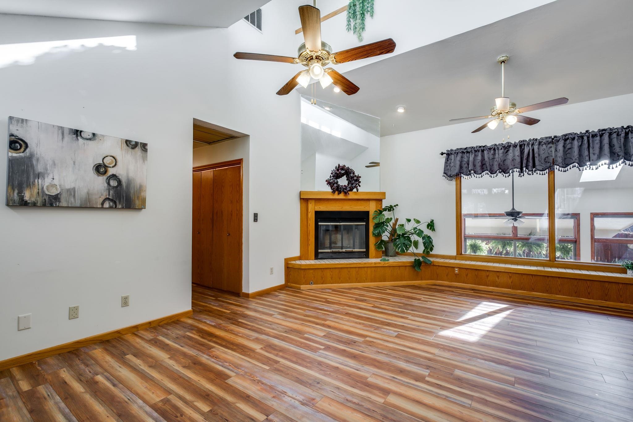 1413 E Cresthill Road Derby KS 67037-2172