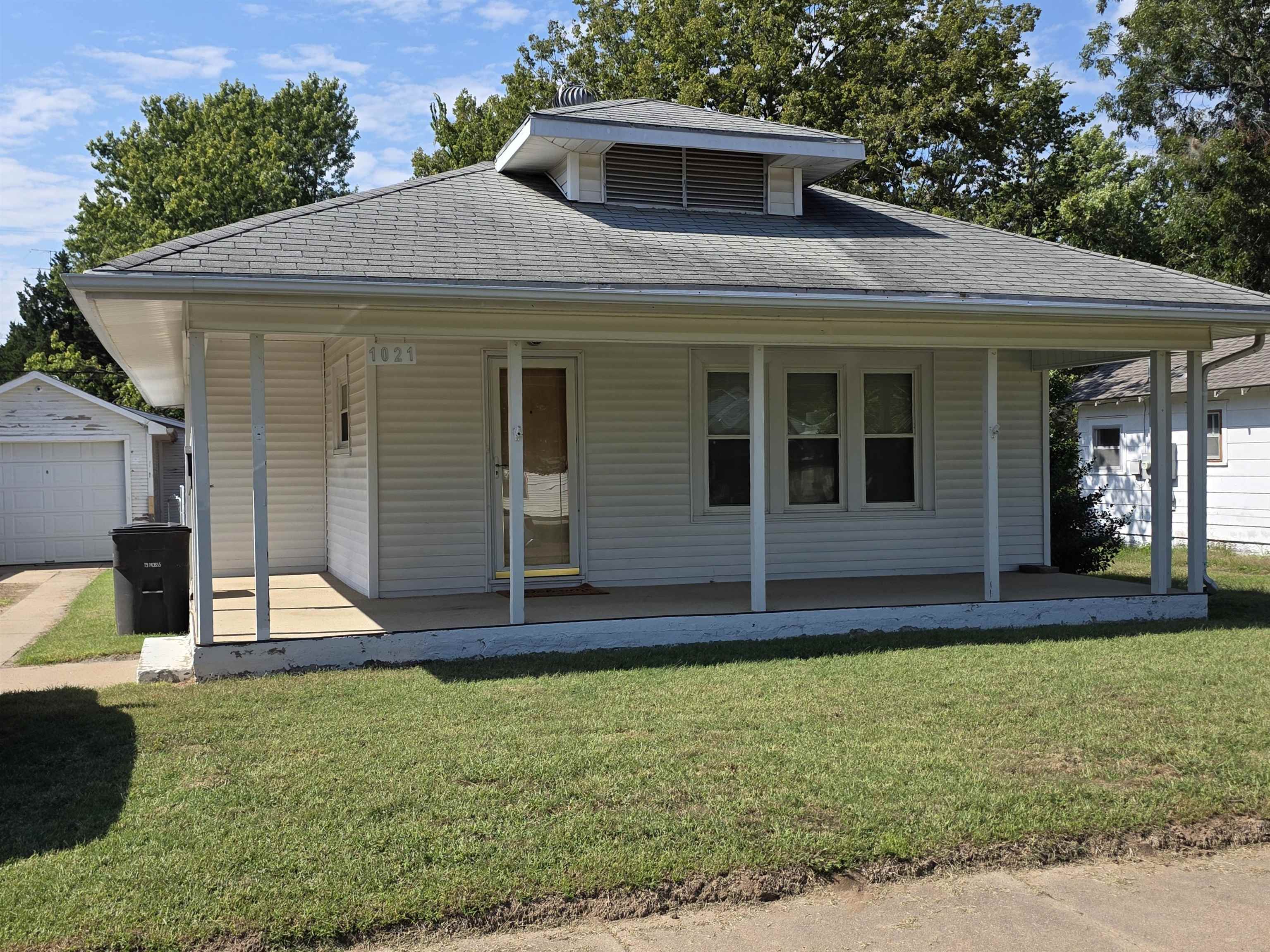 1021 N 3rd Street Arkansas City KS 67005