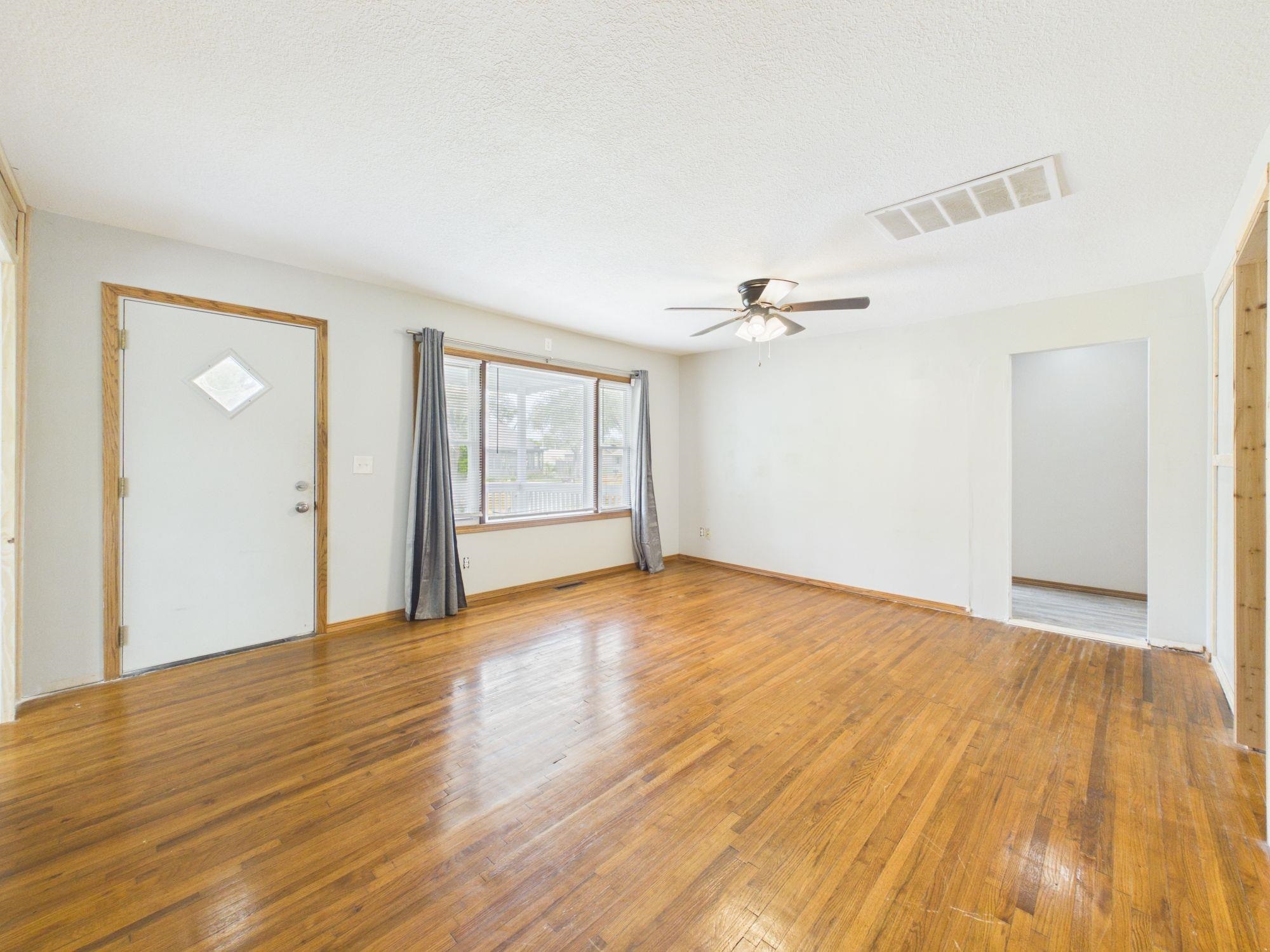 1642 S Sedgwick Street Wichita KS 67213