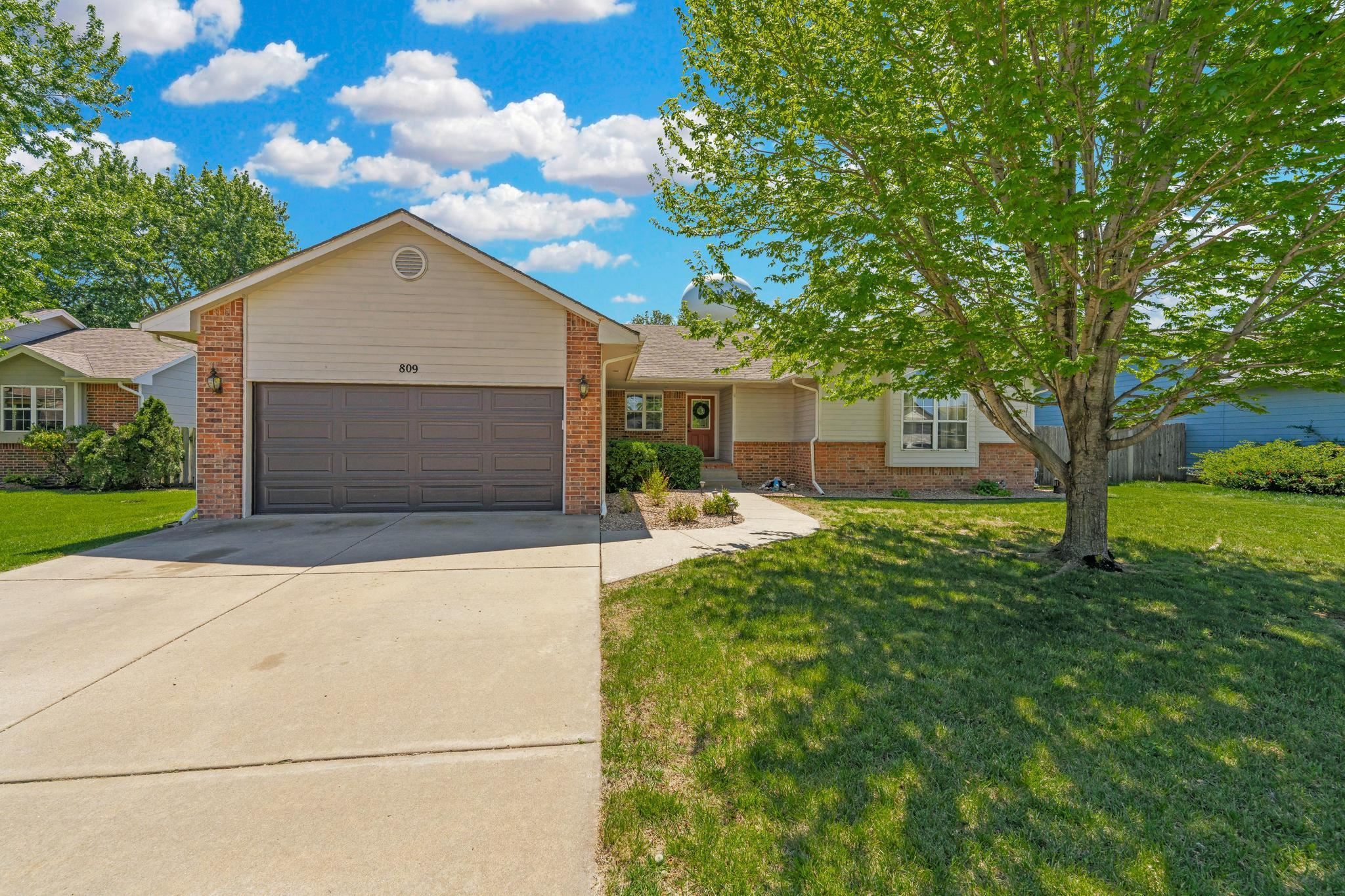 809 Country Lane Newton KS 67114