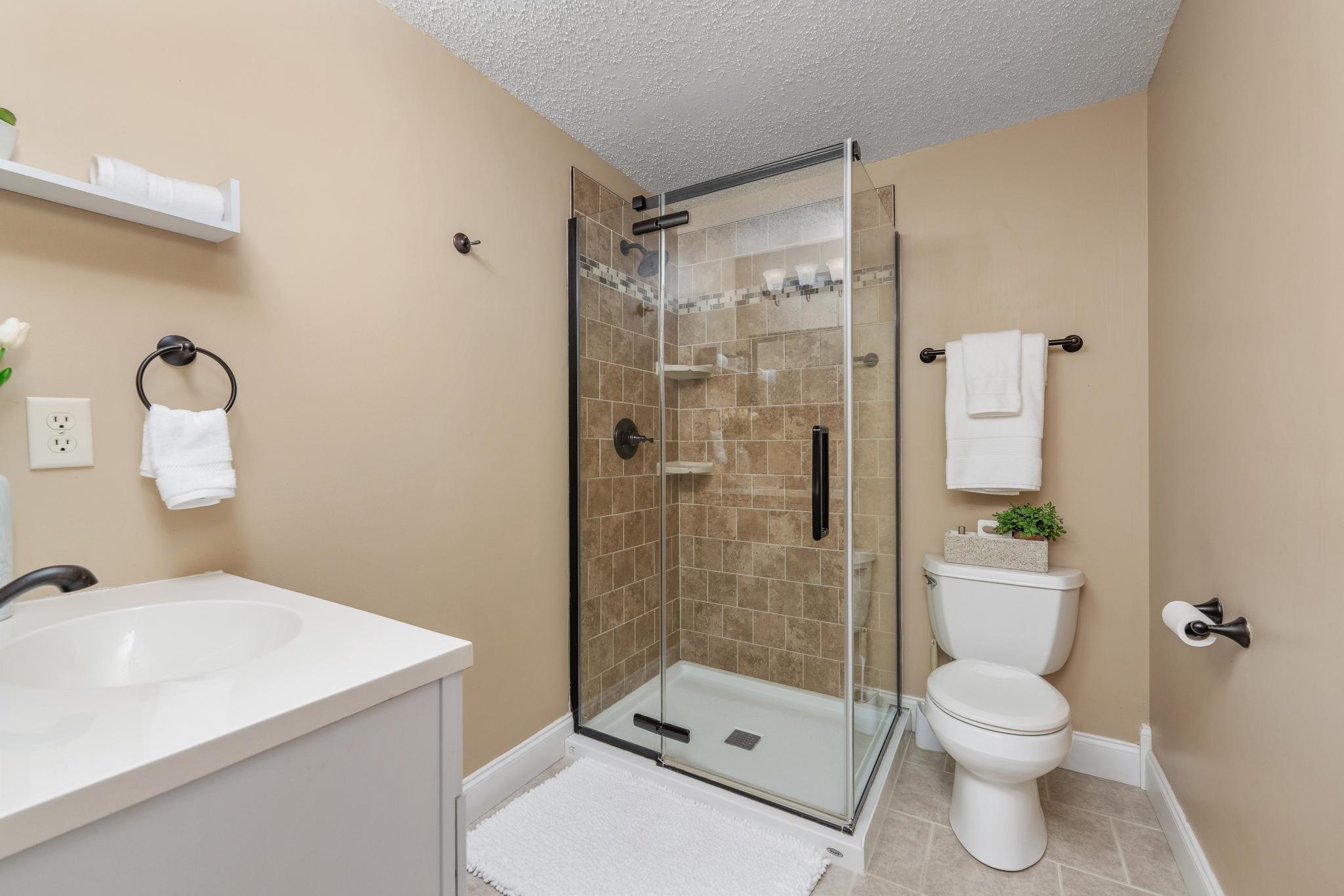 809 Country Lane Newton KS 67114