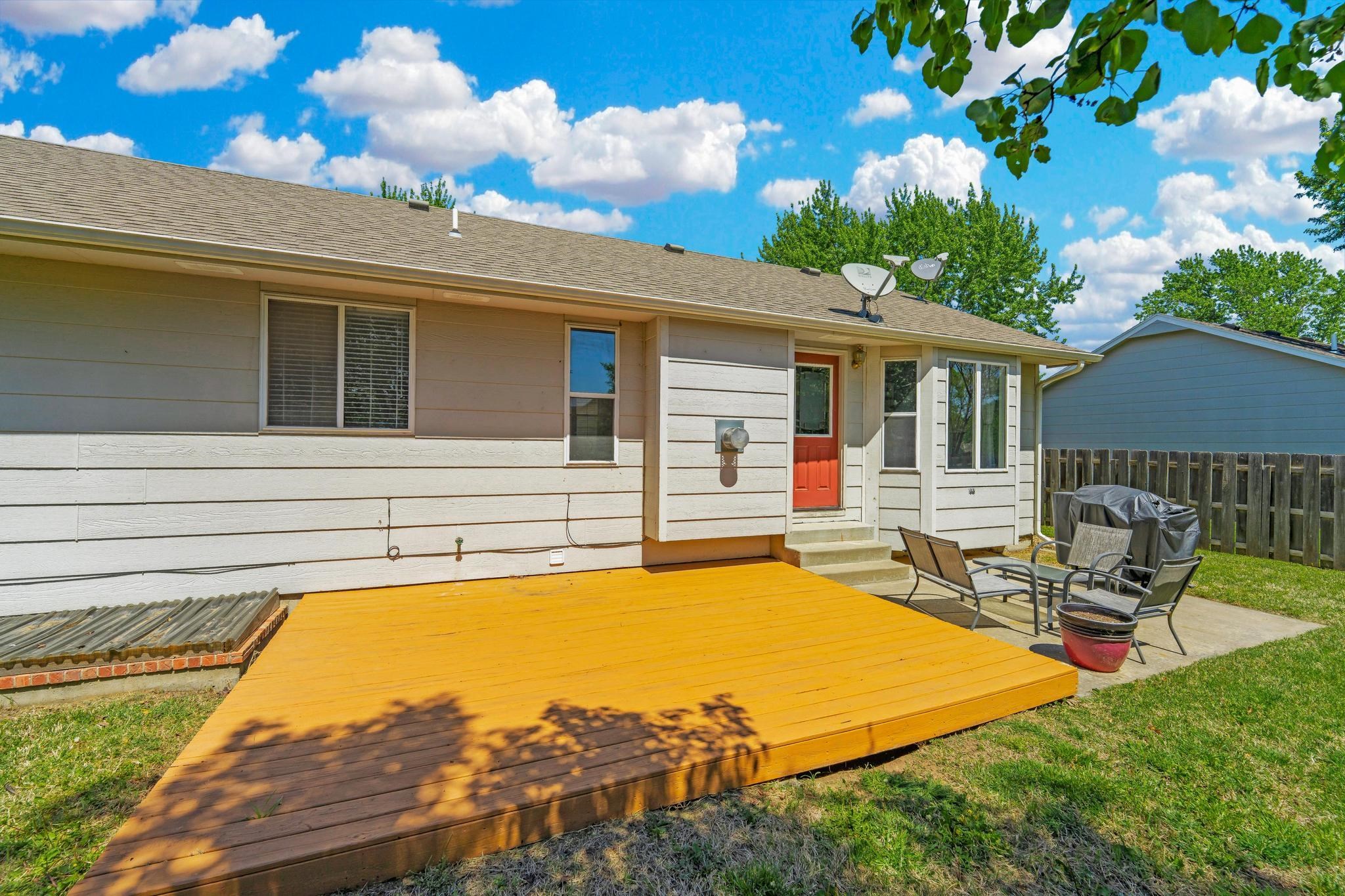 809 Country Lane Newton KS 67114