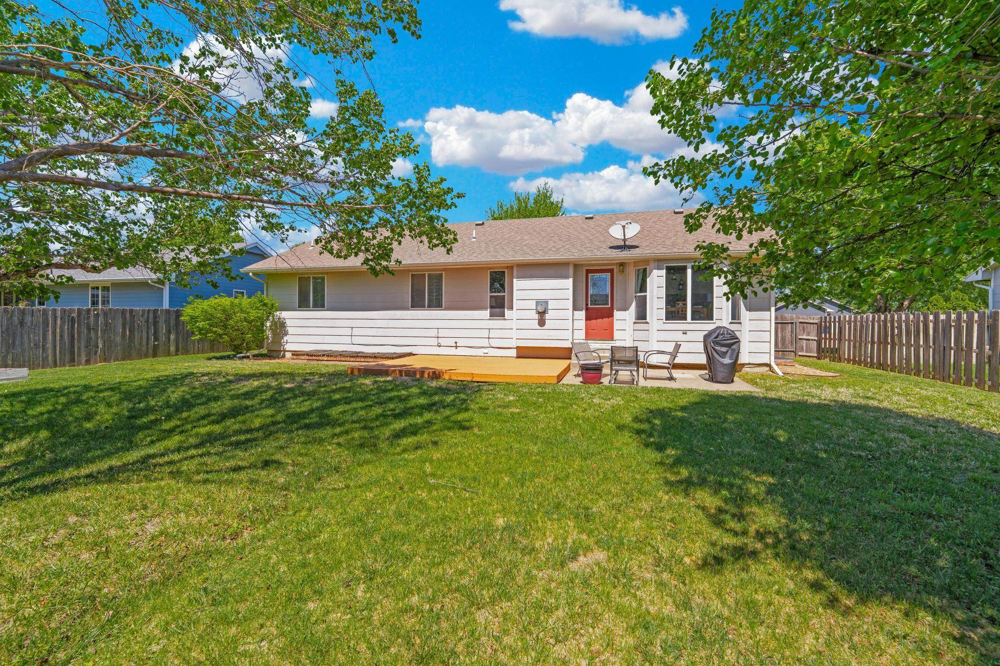 809 Country Lane Newton KS 67114