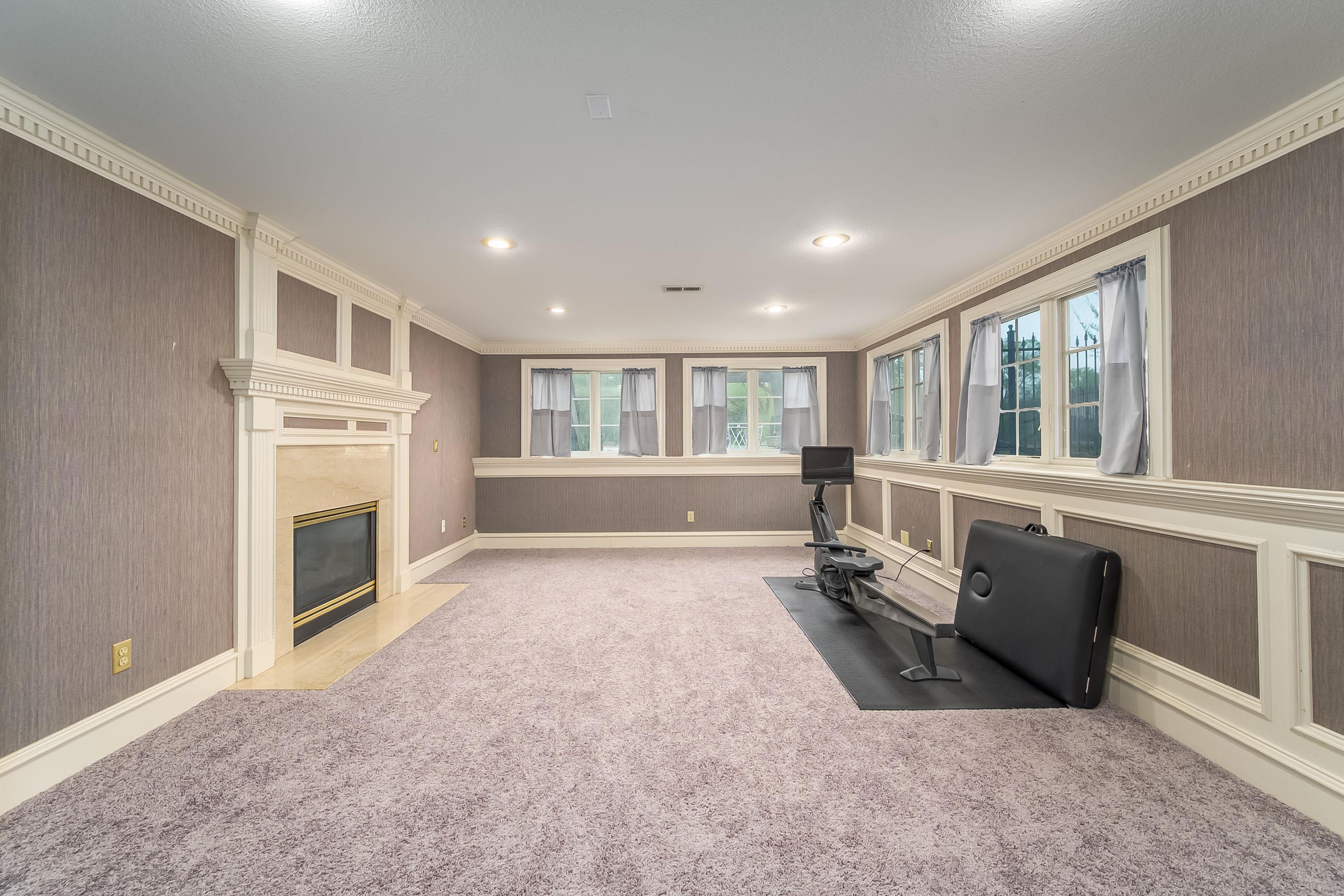 116 N Rainbow Lake Road Wichita KS 67235