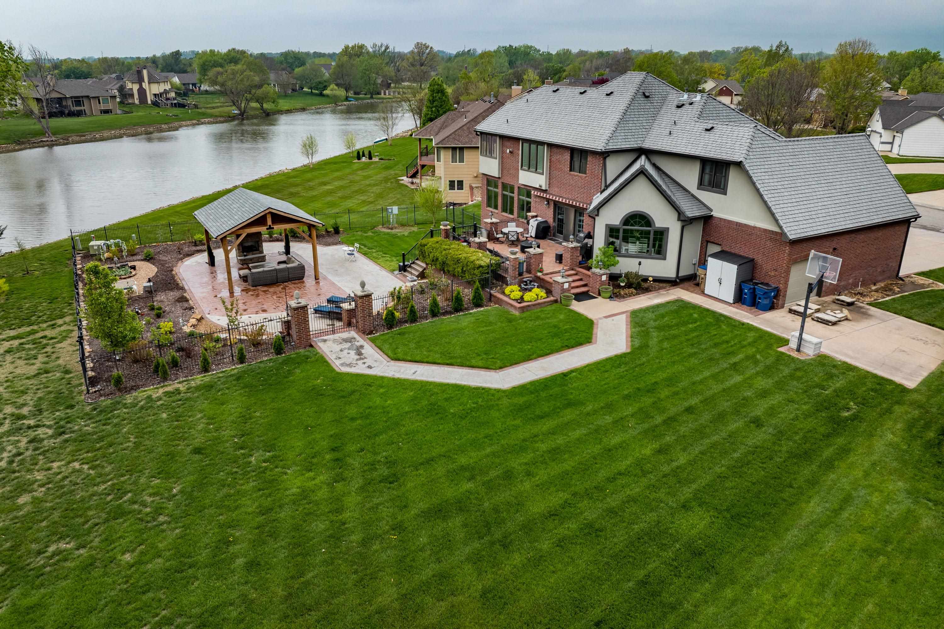116 N Rainbow Lake Road Wichita KS 67235