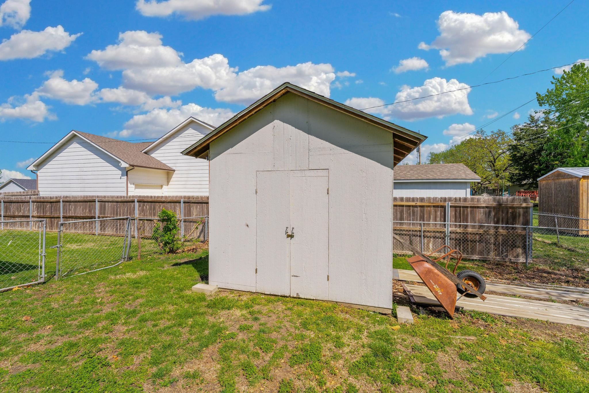 360 N Wichita Street Benton KS 67017