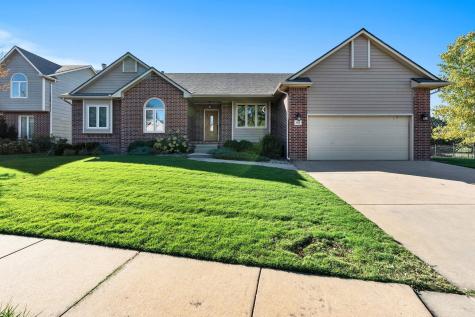 829 N Cedar Park Street Wichita KS 67235