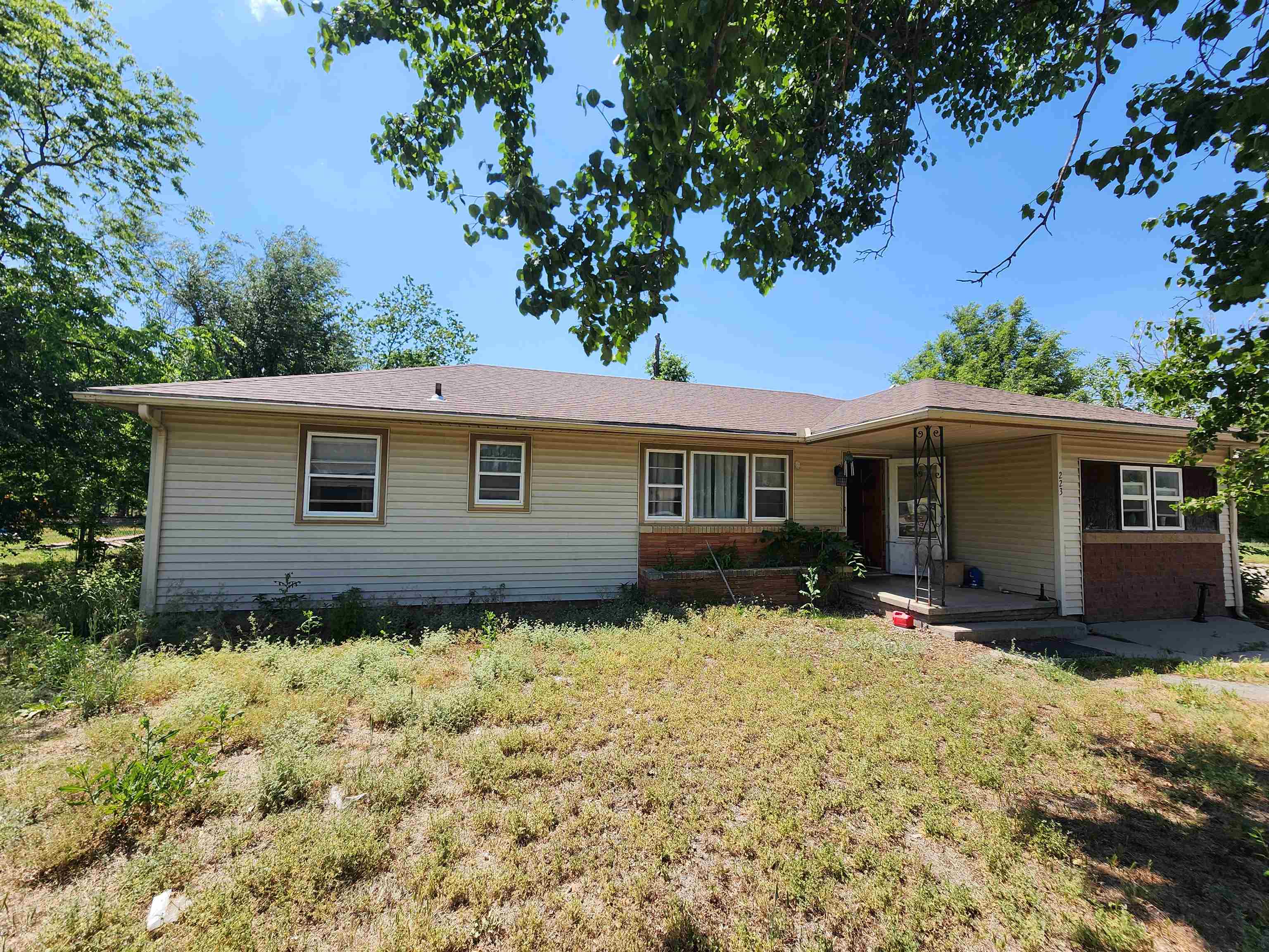 223 N Sedgwick Burrton KS 67020
