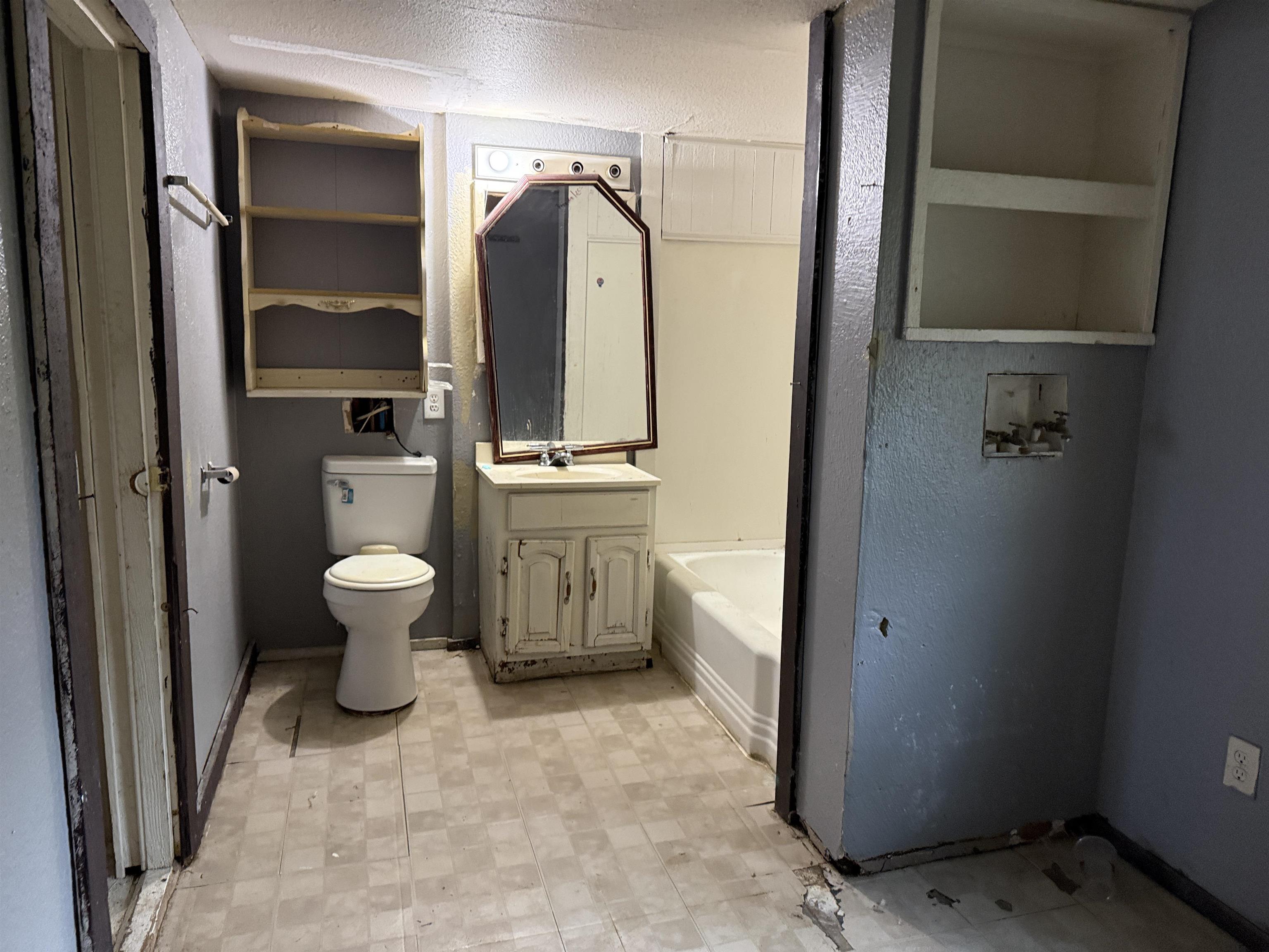 4521 W Newell Avenue Wichita KS 67212