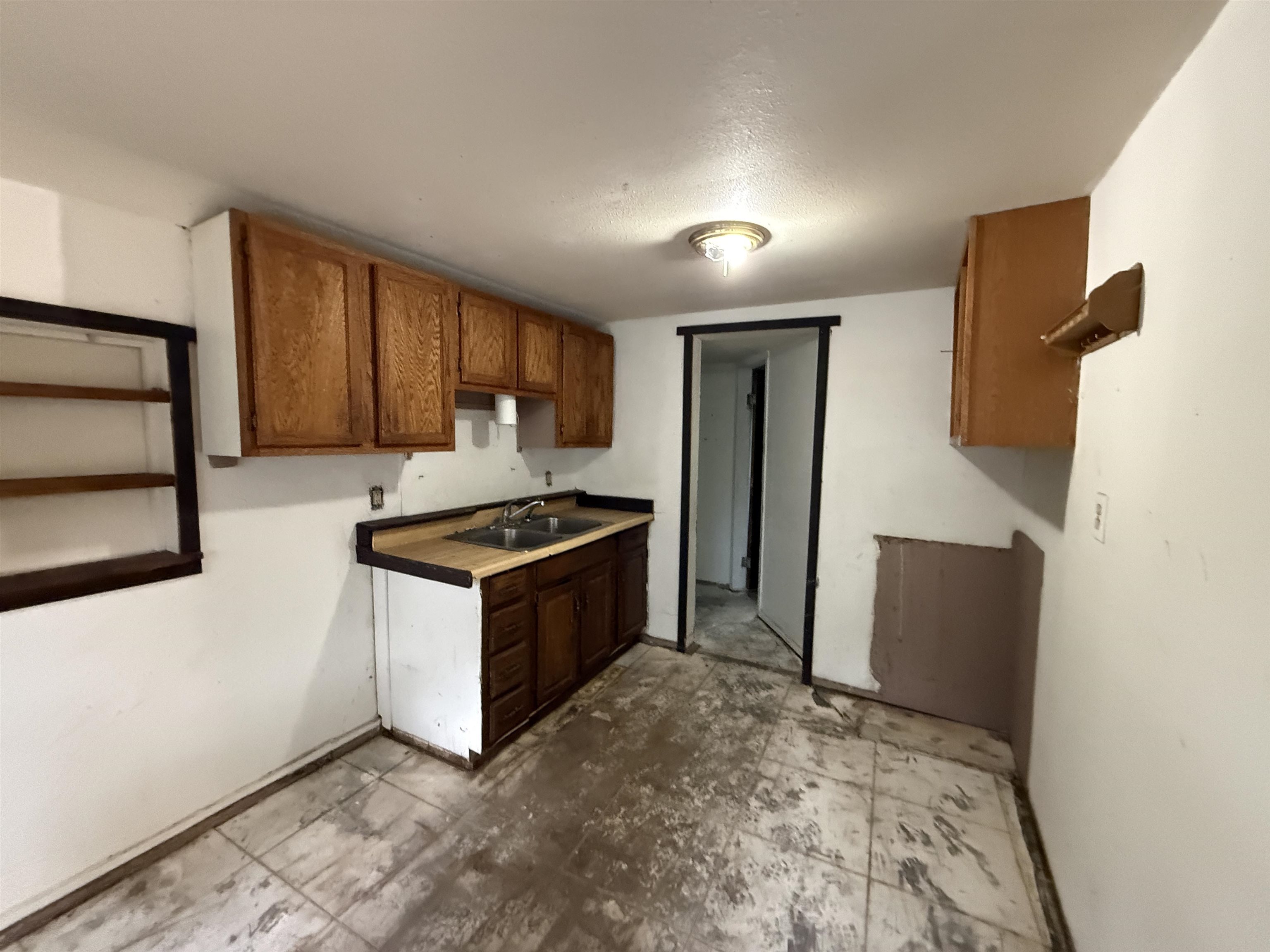 4521 W Newell Avenue Wichita KS 67212
