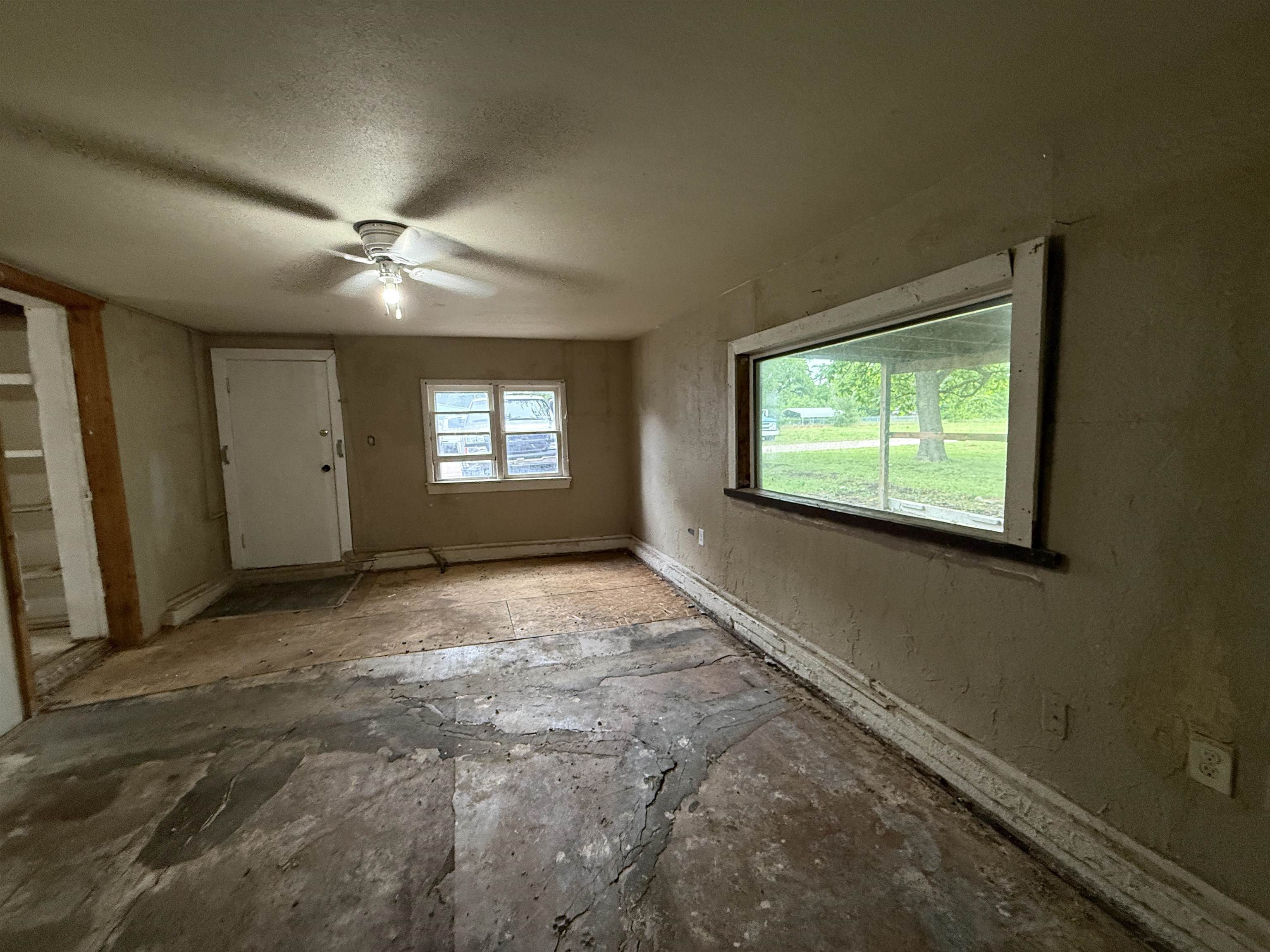 4521 W Newell Avenue Wichita KS 67212