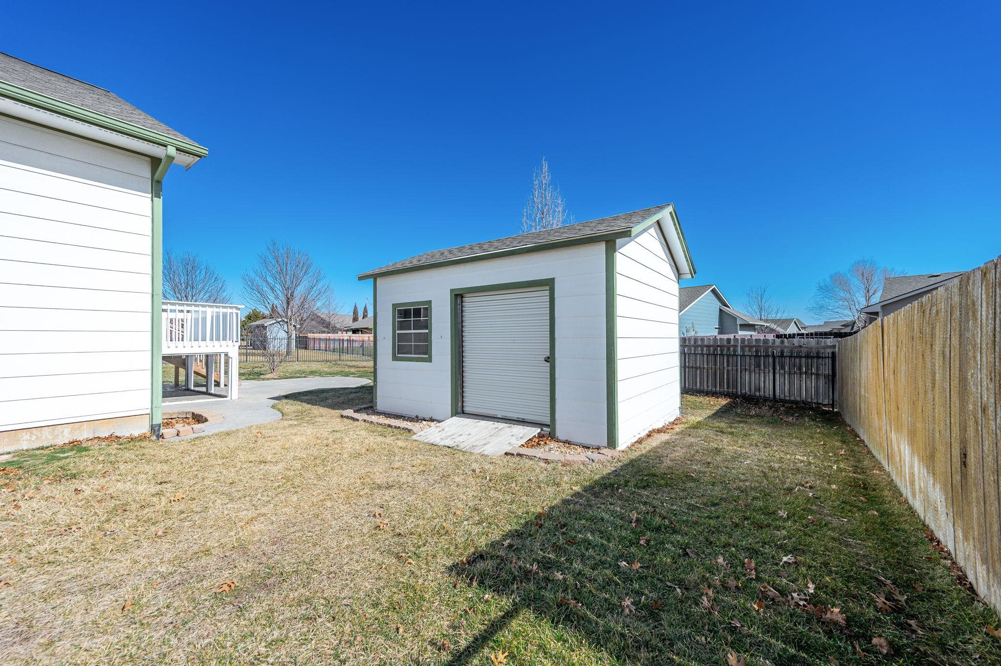 1218 N Hamilton Circle Derby KS 67037