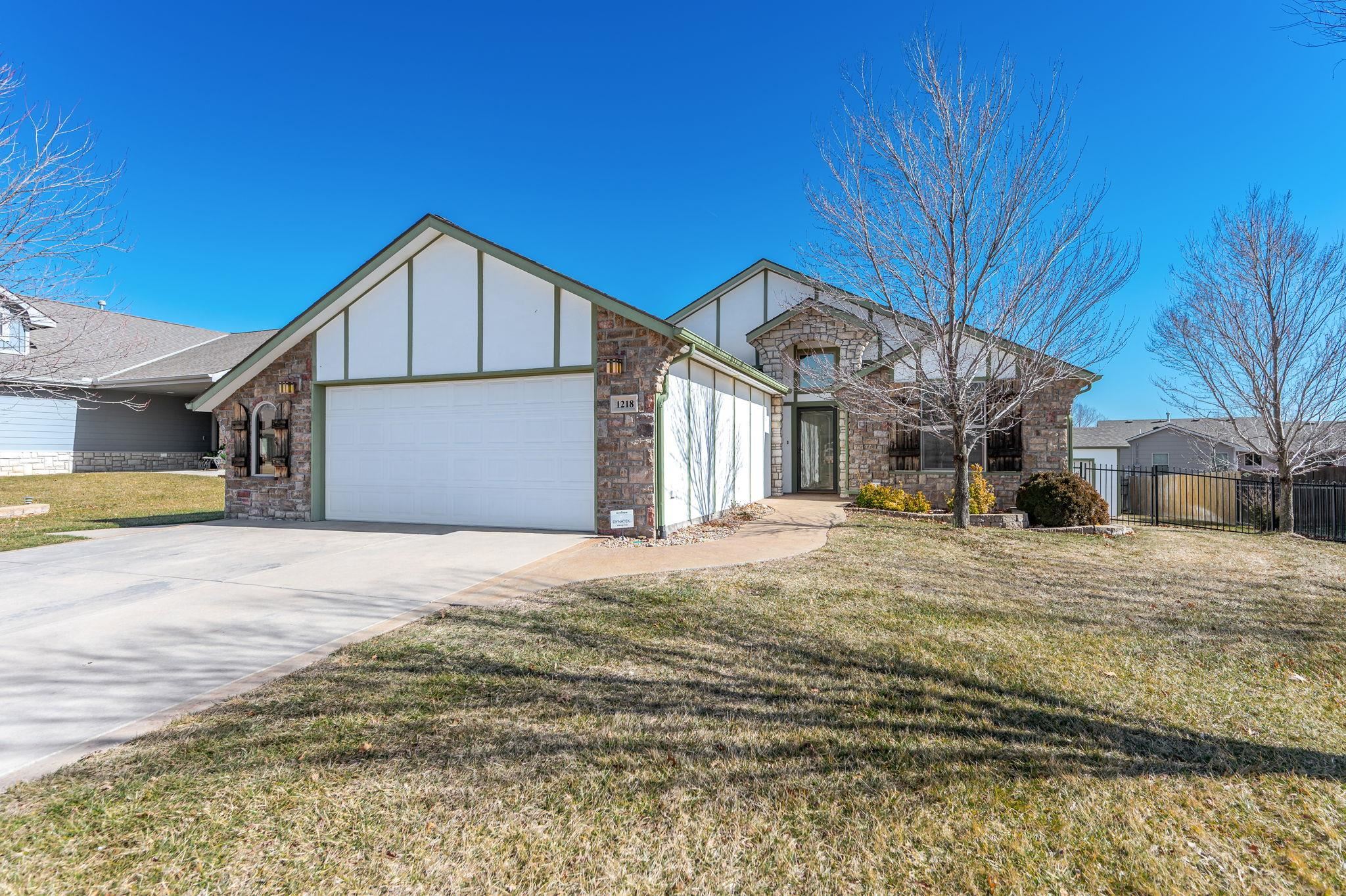 1218 N Hamilton Circle Derby KS 67037