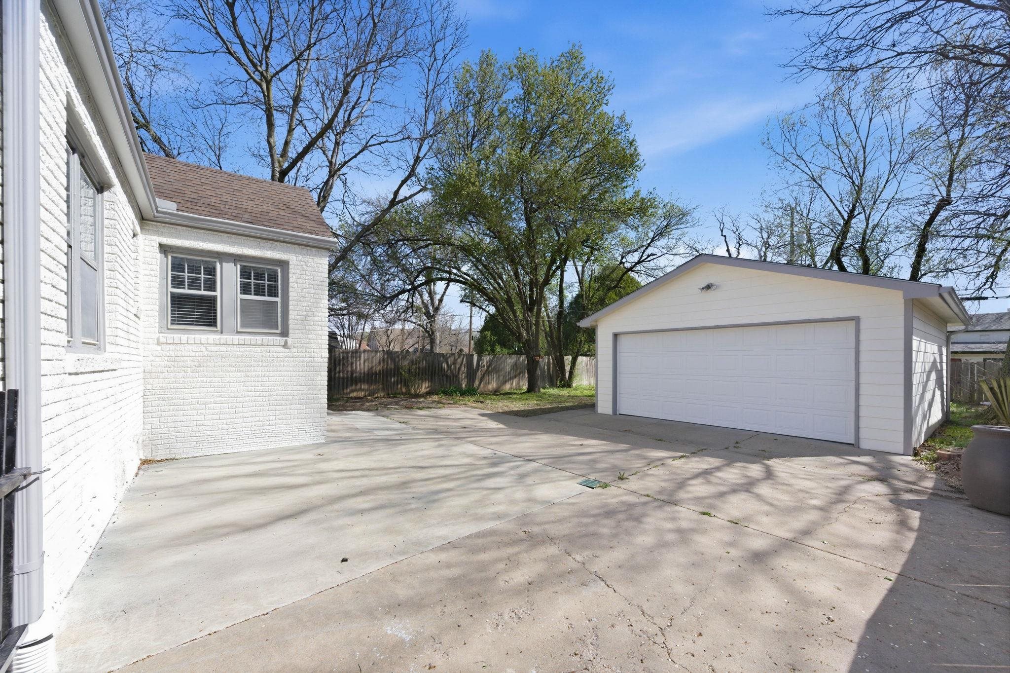 636 N Pershing Avenue Wichita KS 67208