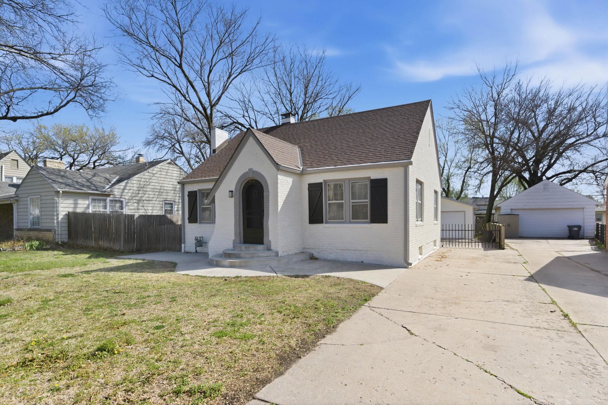 636 N Pershing Avenue Wichita KS 67208