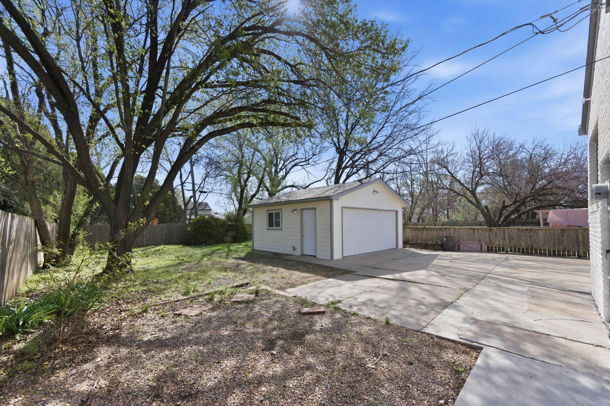 636 N Pershing Avenue Wichita KS 67208