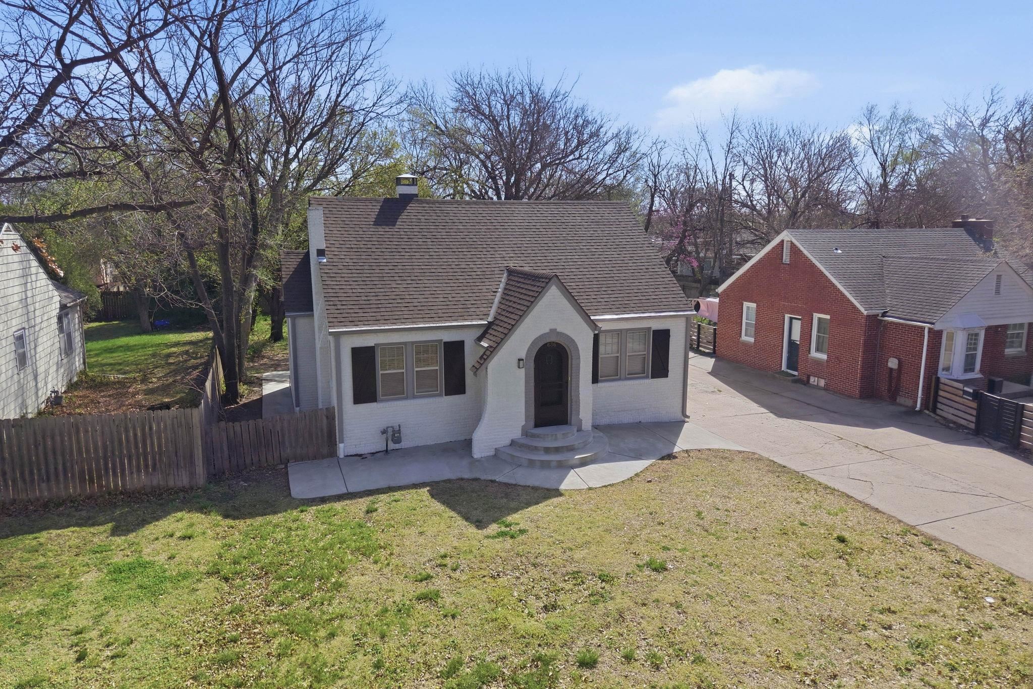 636 N Pershing Avenue Wichita KS 67208