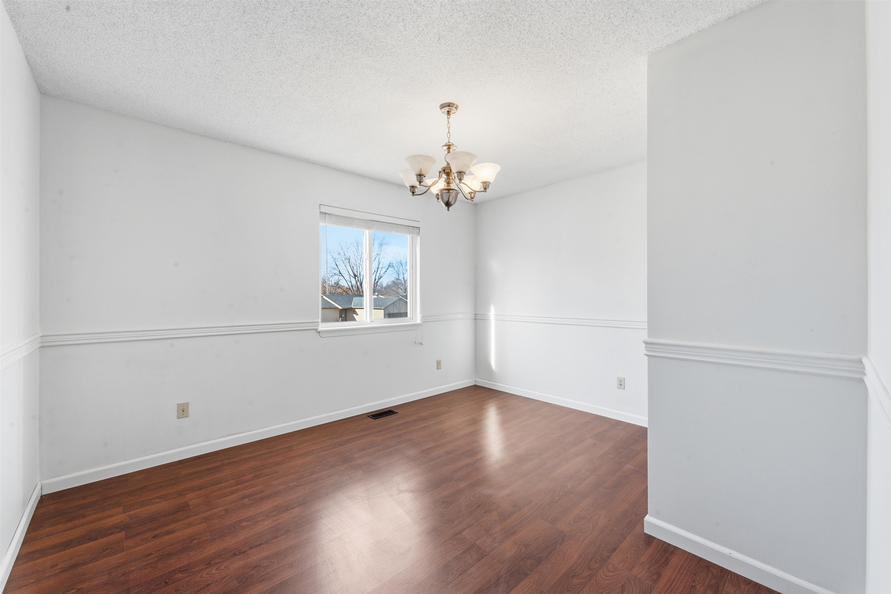 1930 N Cardington Street Wichita KS 67212