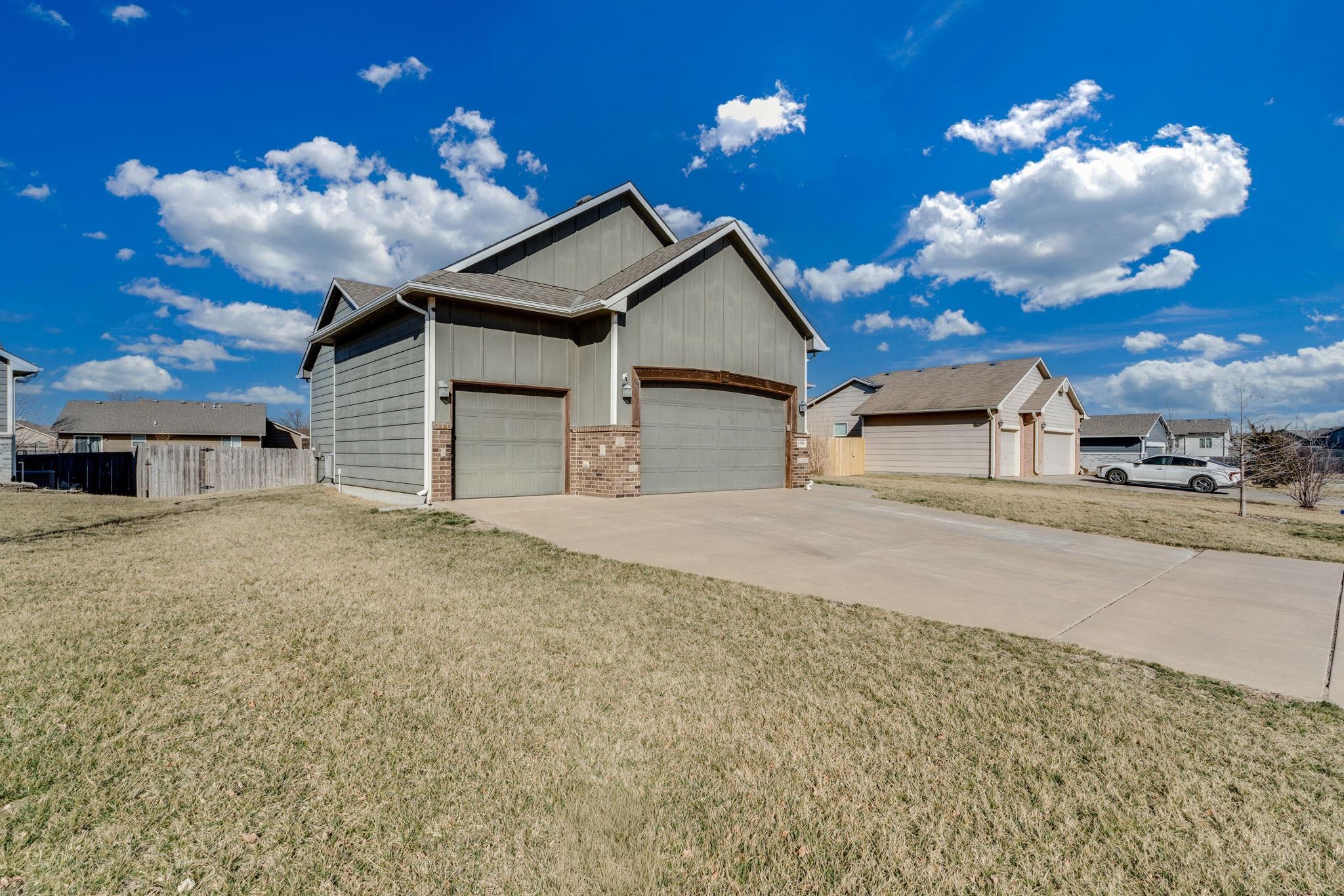 2004 E Teak Court Andover KS 67002