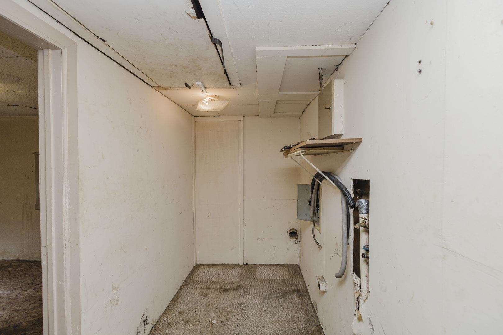 1784 N Old Manor Wichita KS 67208