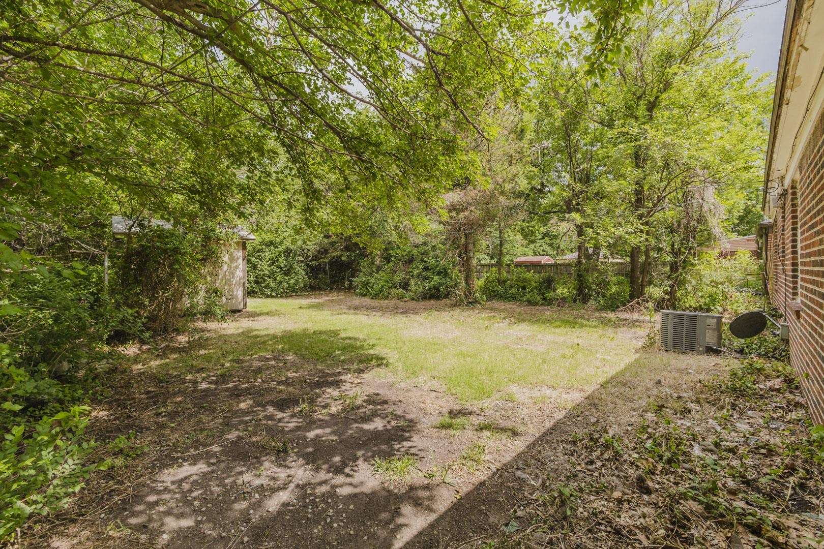 1784 N Old Manor Wichita KS 67208
