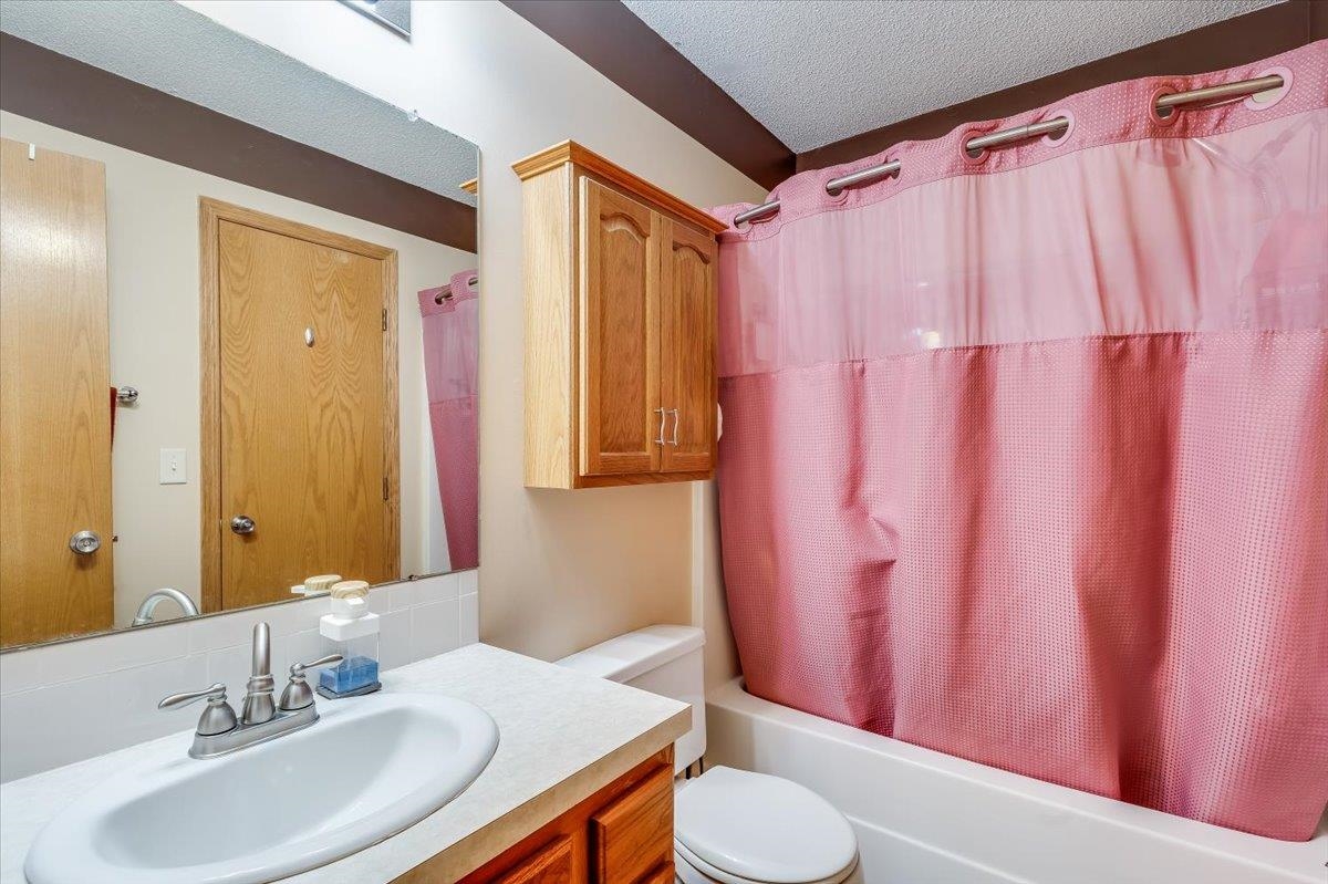 2746 N Parkridge Court Wichita KS 67205