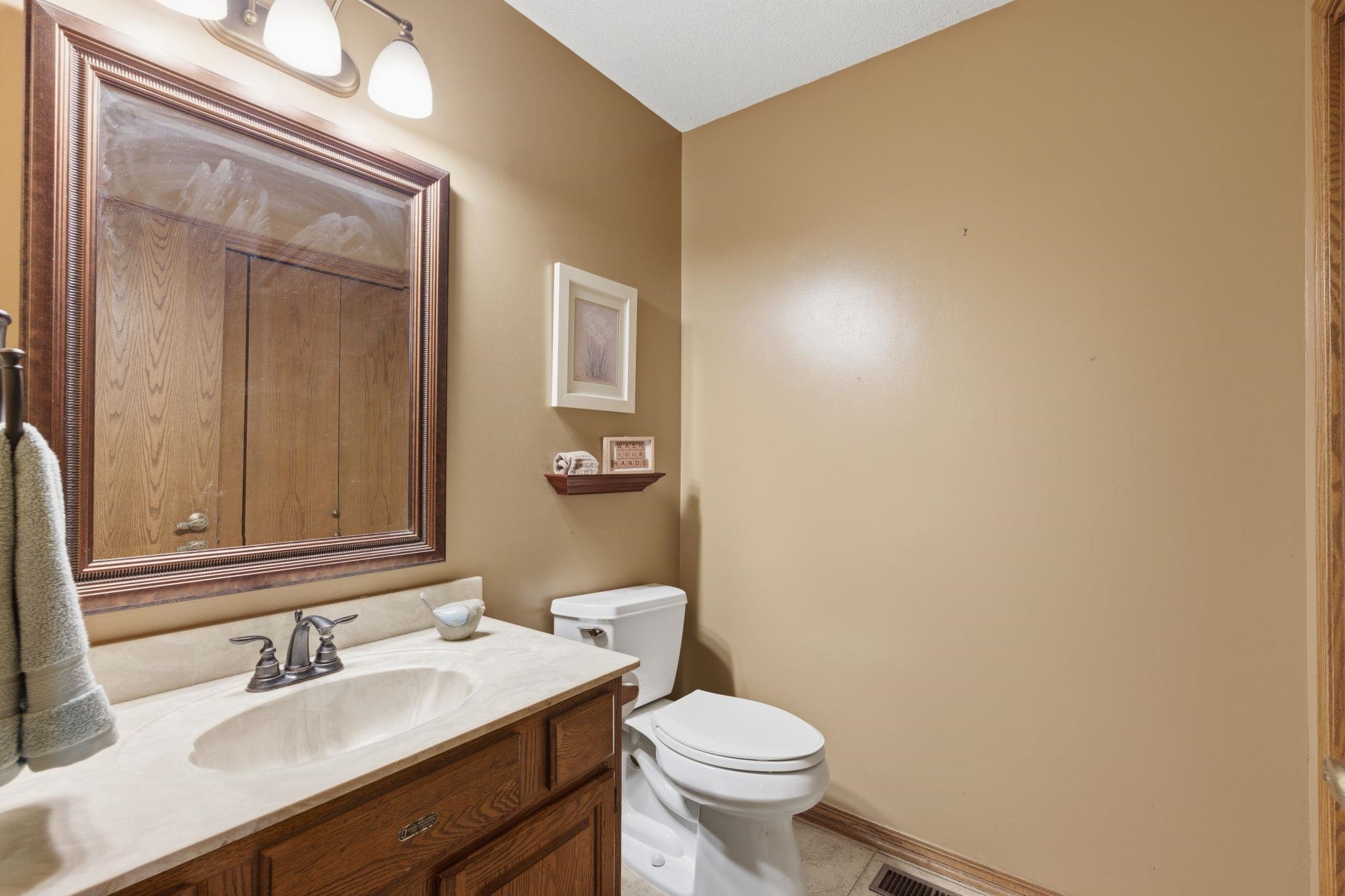 1619 N Cardington Wichita KS 67212