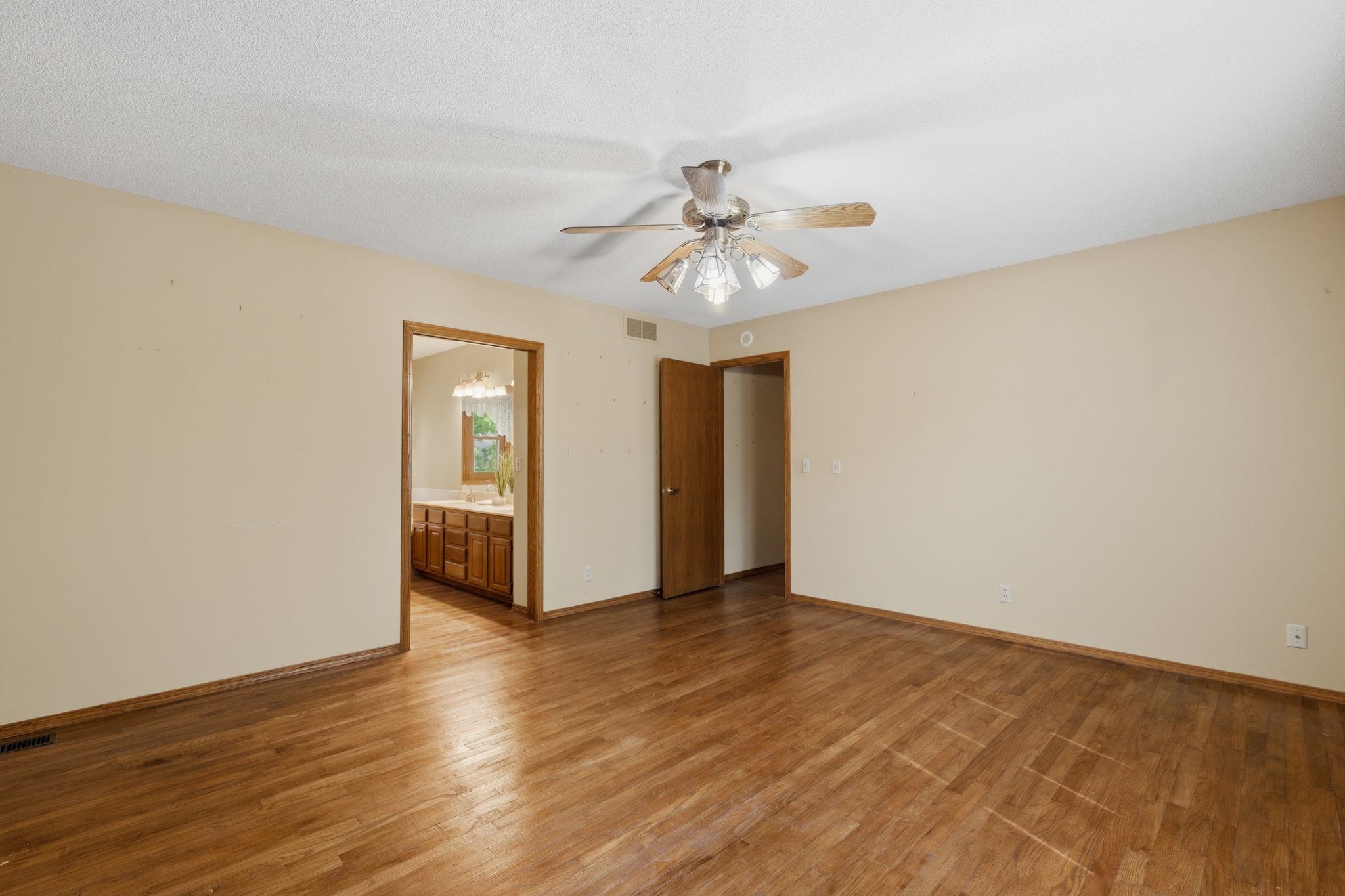 1619 N Cardington Wichita KS 67212