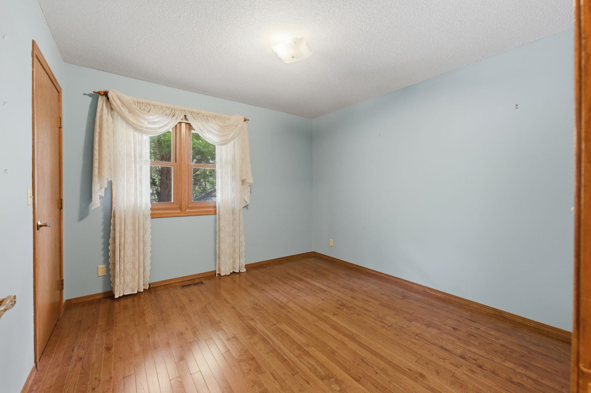 1619 N Cardington Wichita KS 67212