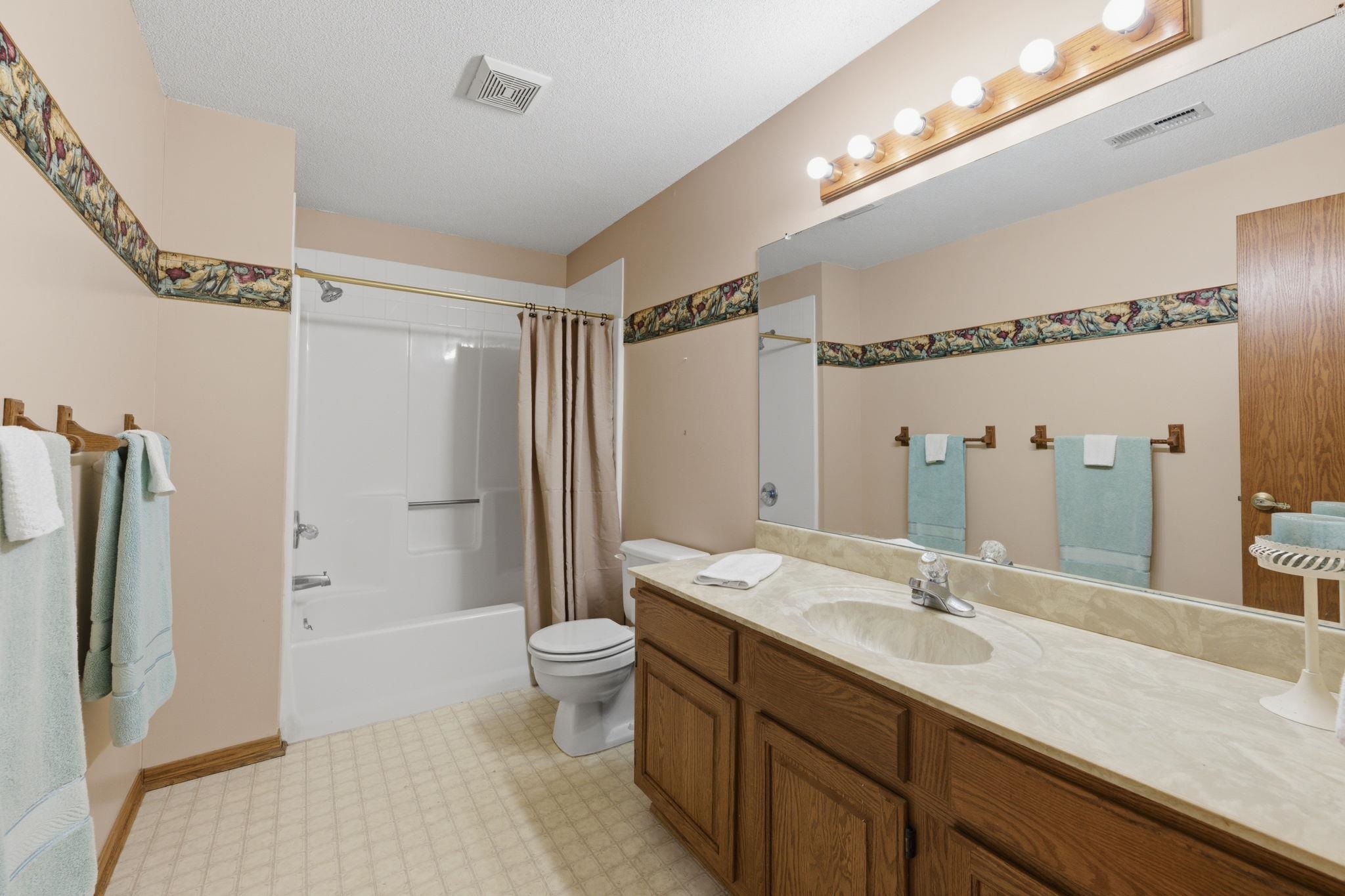 1619 N Cardington Wichita KS 67212