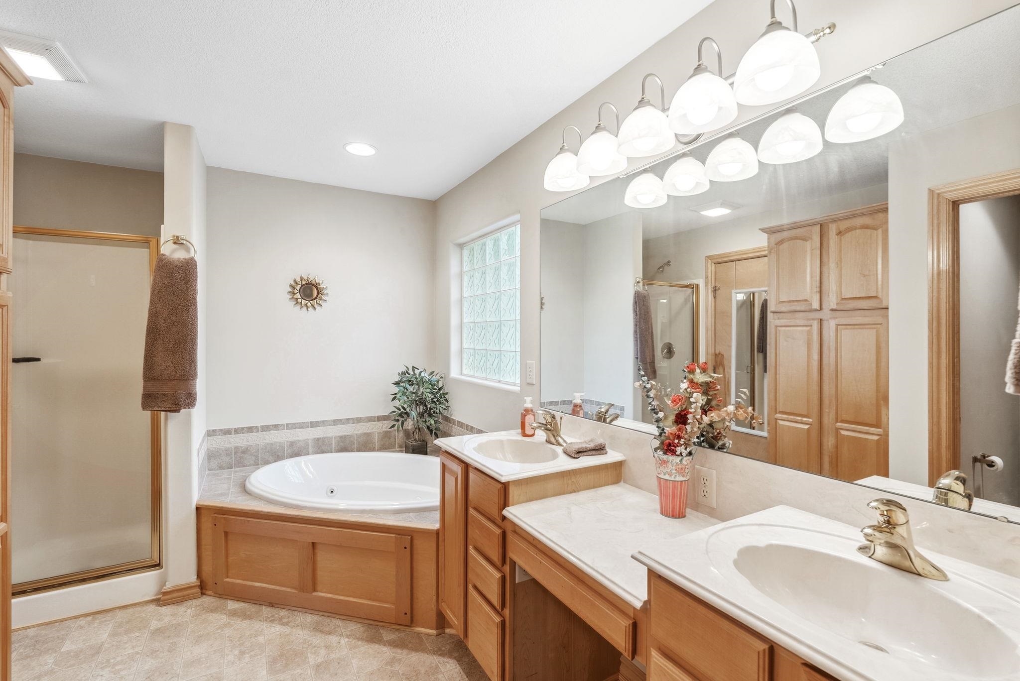 518 Autumn Glen Court Newton KS 67114