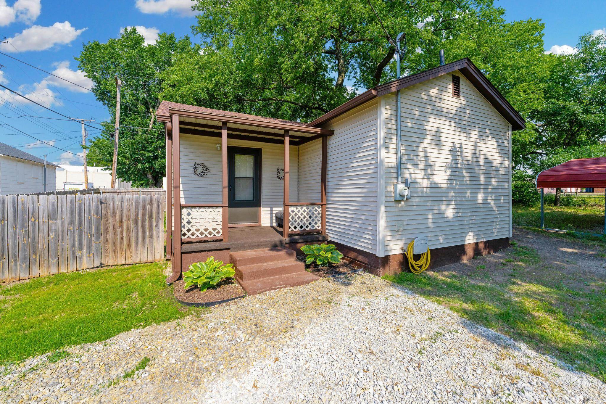 116 N B Wellington KS 67152