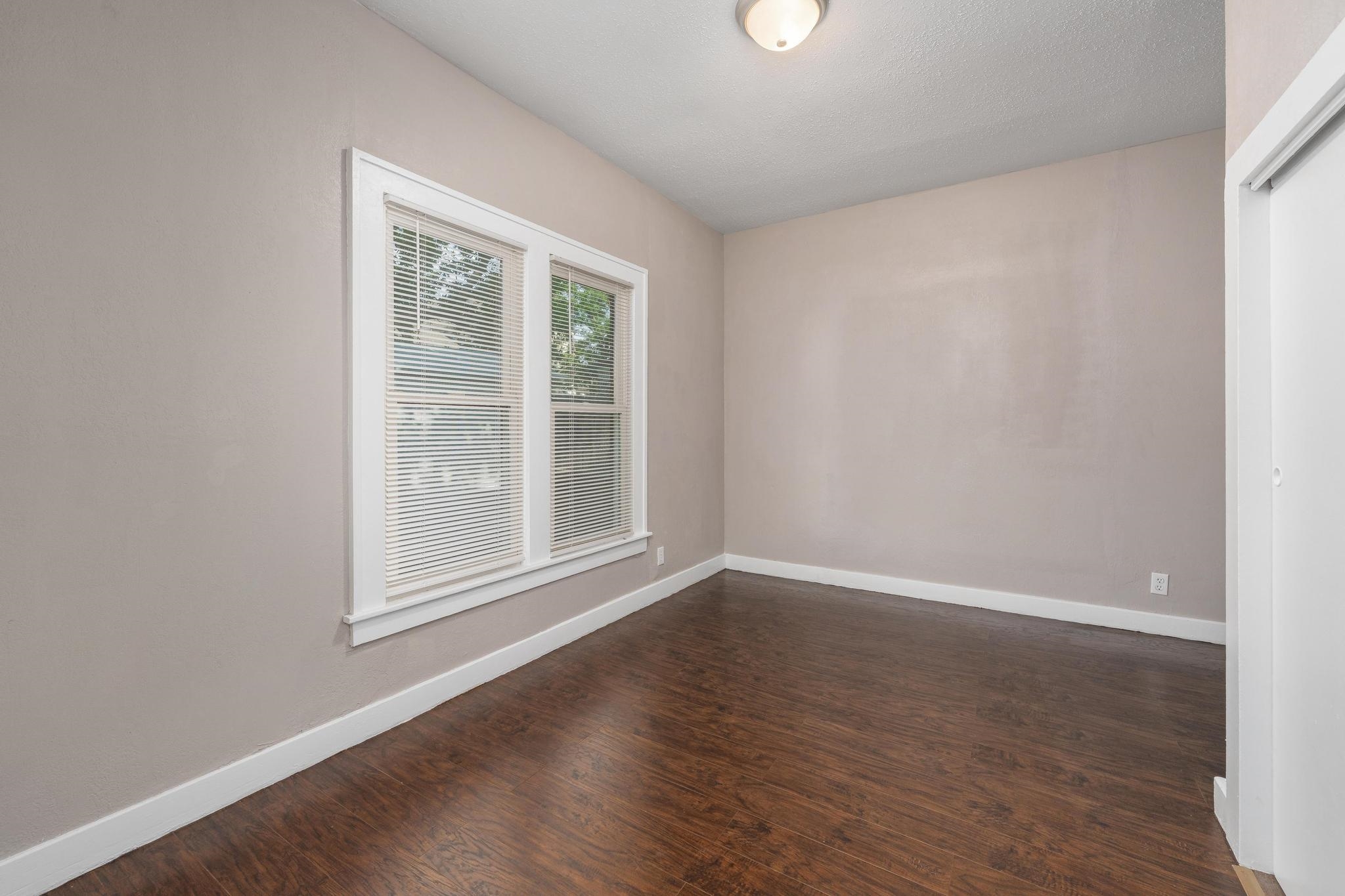 116 N B Wellington KS 67152