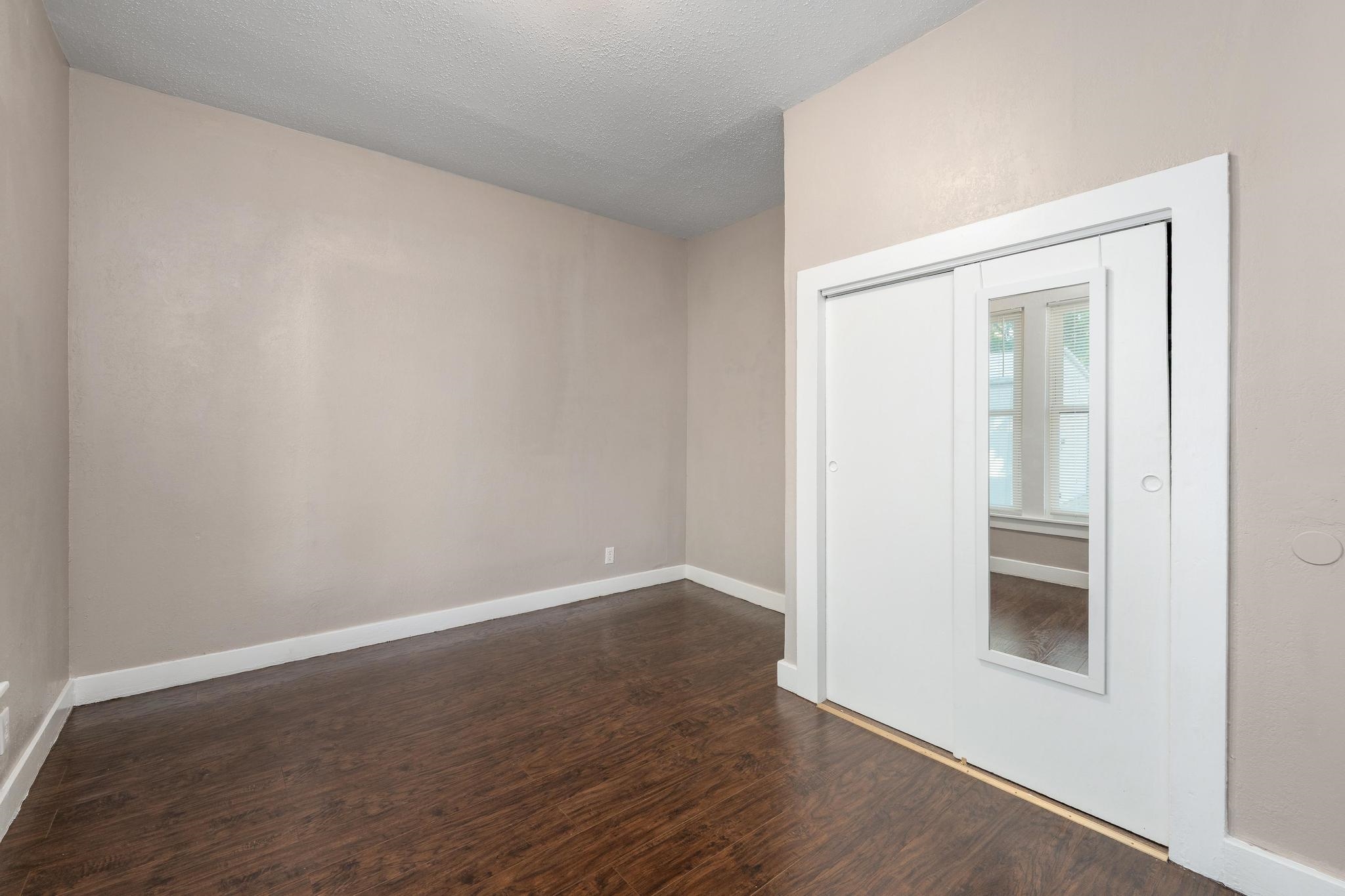 116 N B Wellington KS 67152