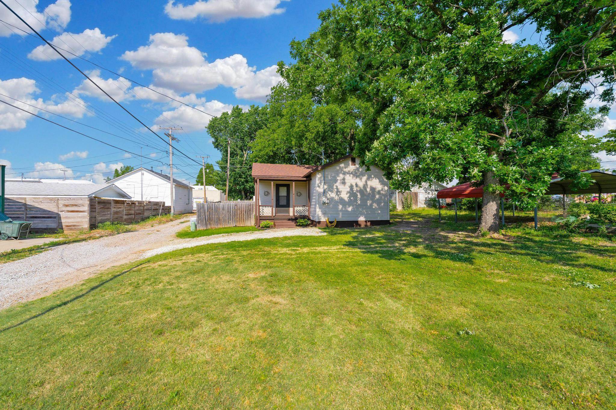116 N B Wellington KS 67152